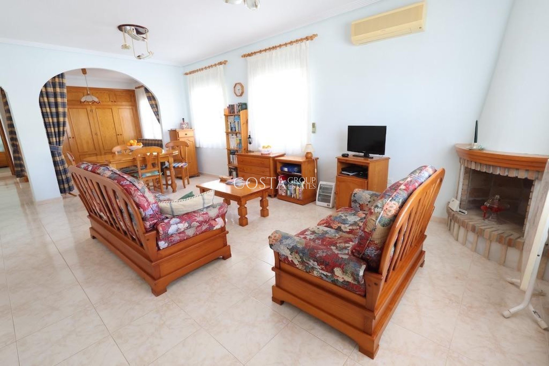Resale - Villa -
Orihuela - Los Balcones