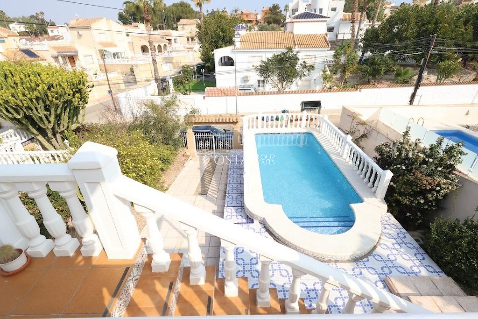 Resale - Villa -
Orihuela - Los Balcones