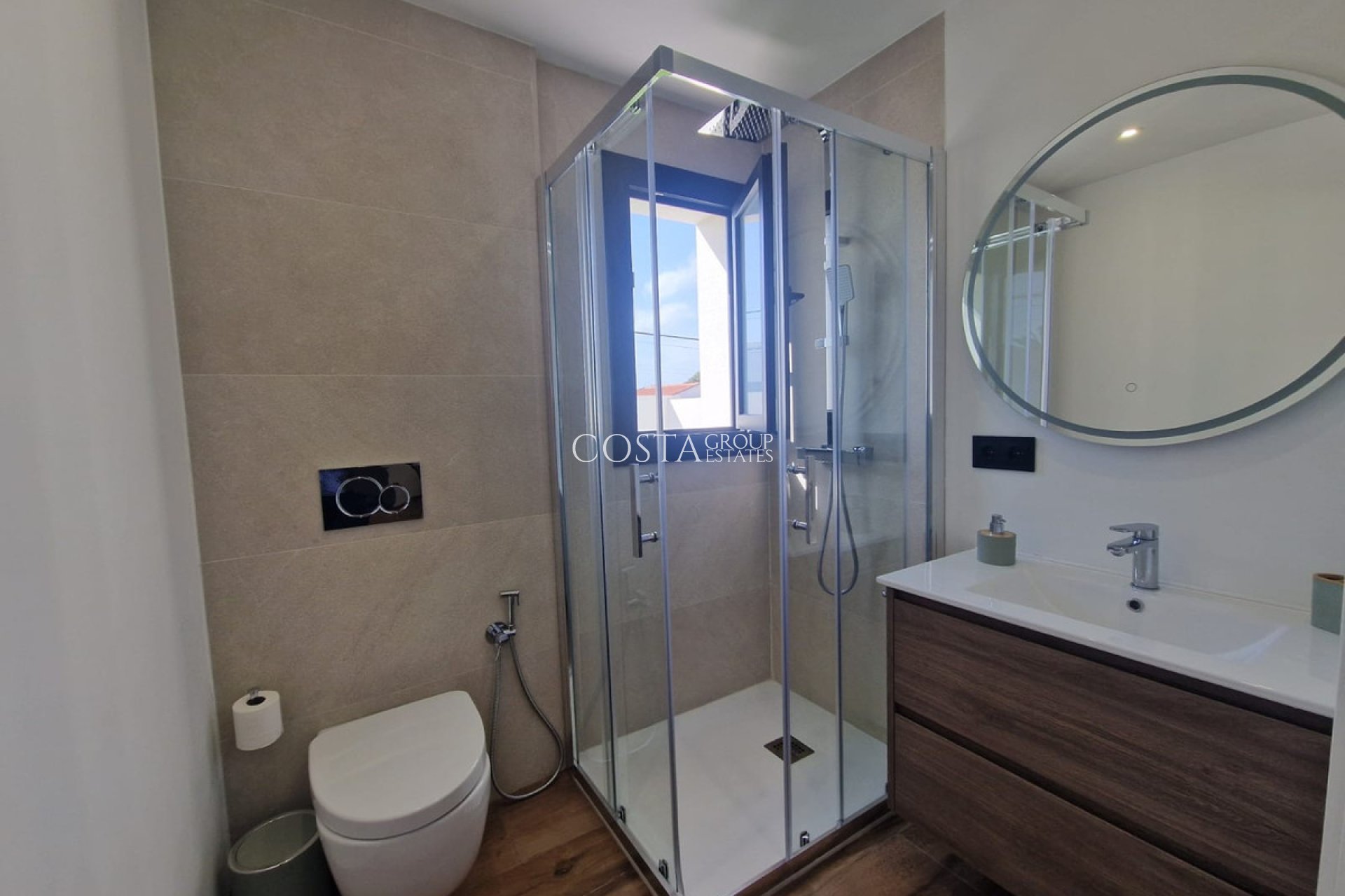 Resale - Villa -
Orihuela - Los Balcones