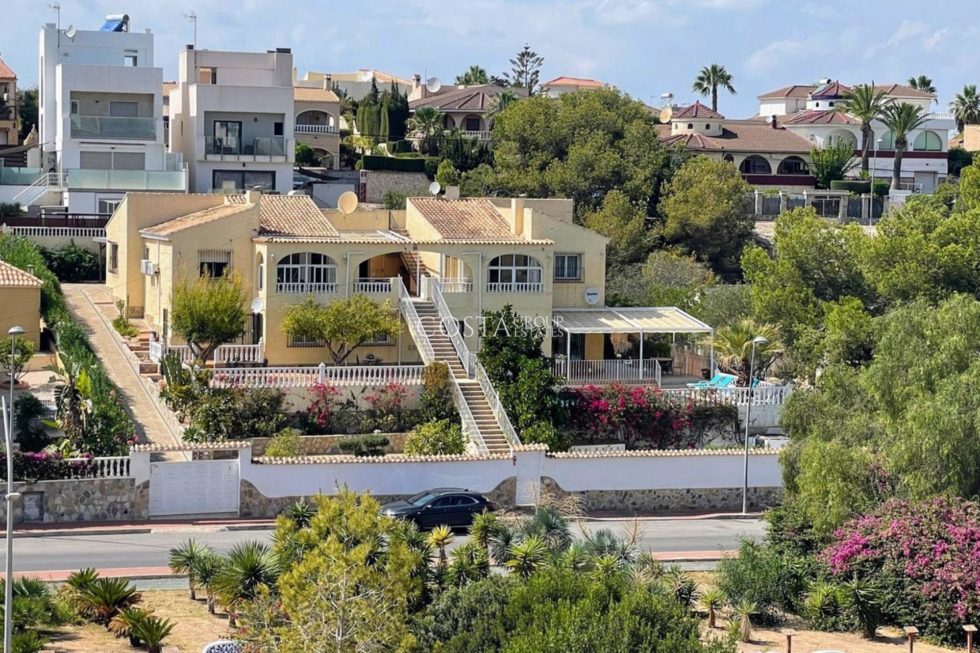 Resale - Villa -
Orihuela - Los Balcones