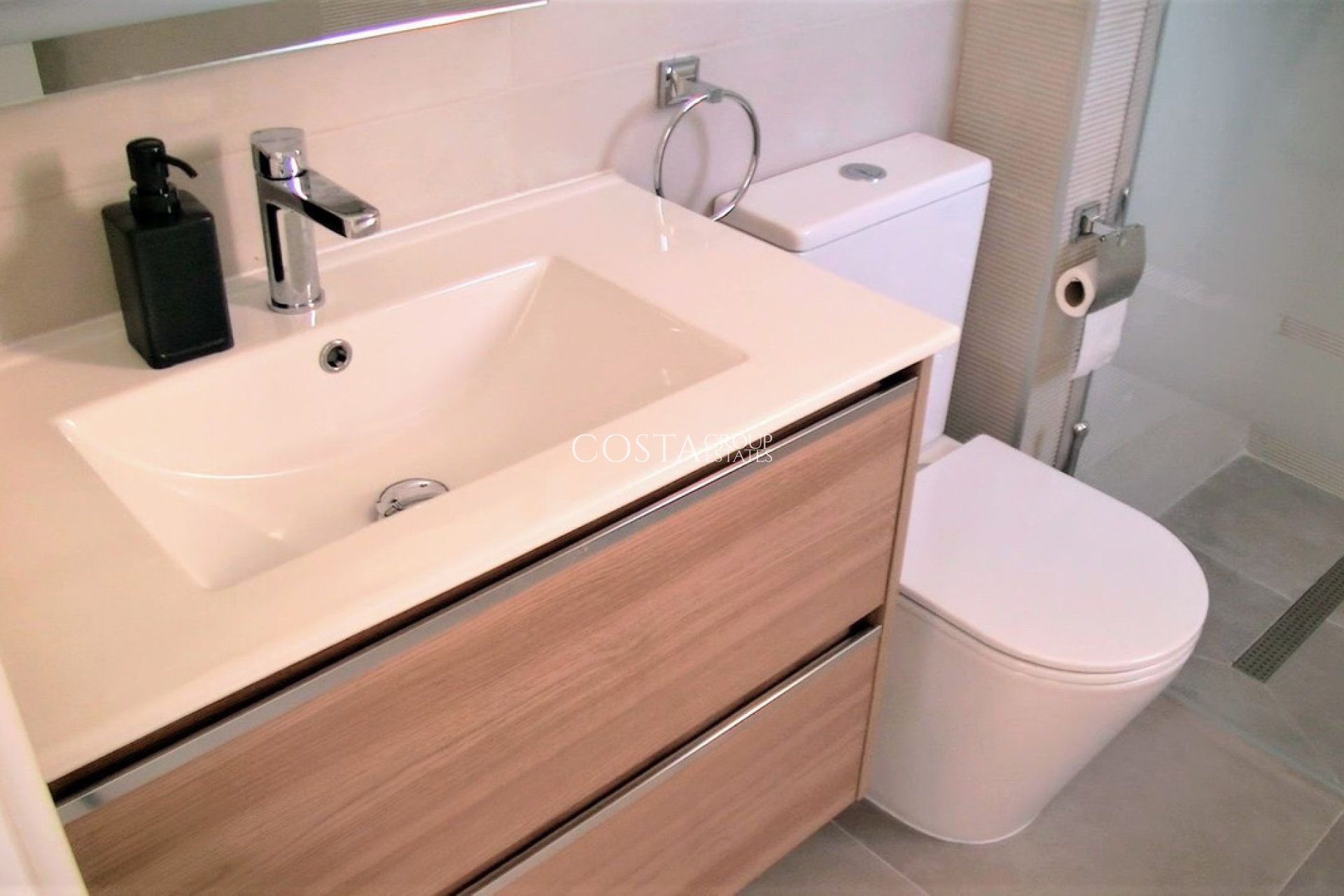 Resale - Villa -
Orihuela - Los Balcones