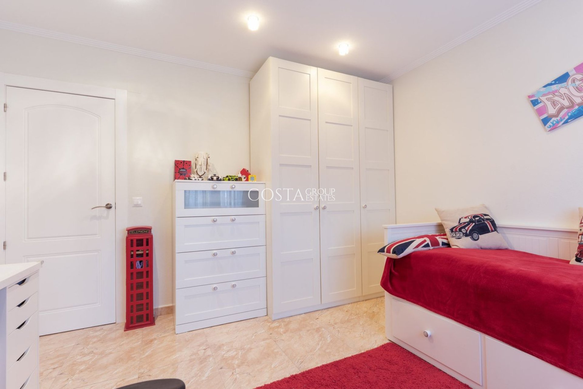 Resale - Villa -
Orihuela - Los Balcones