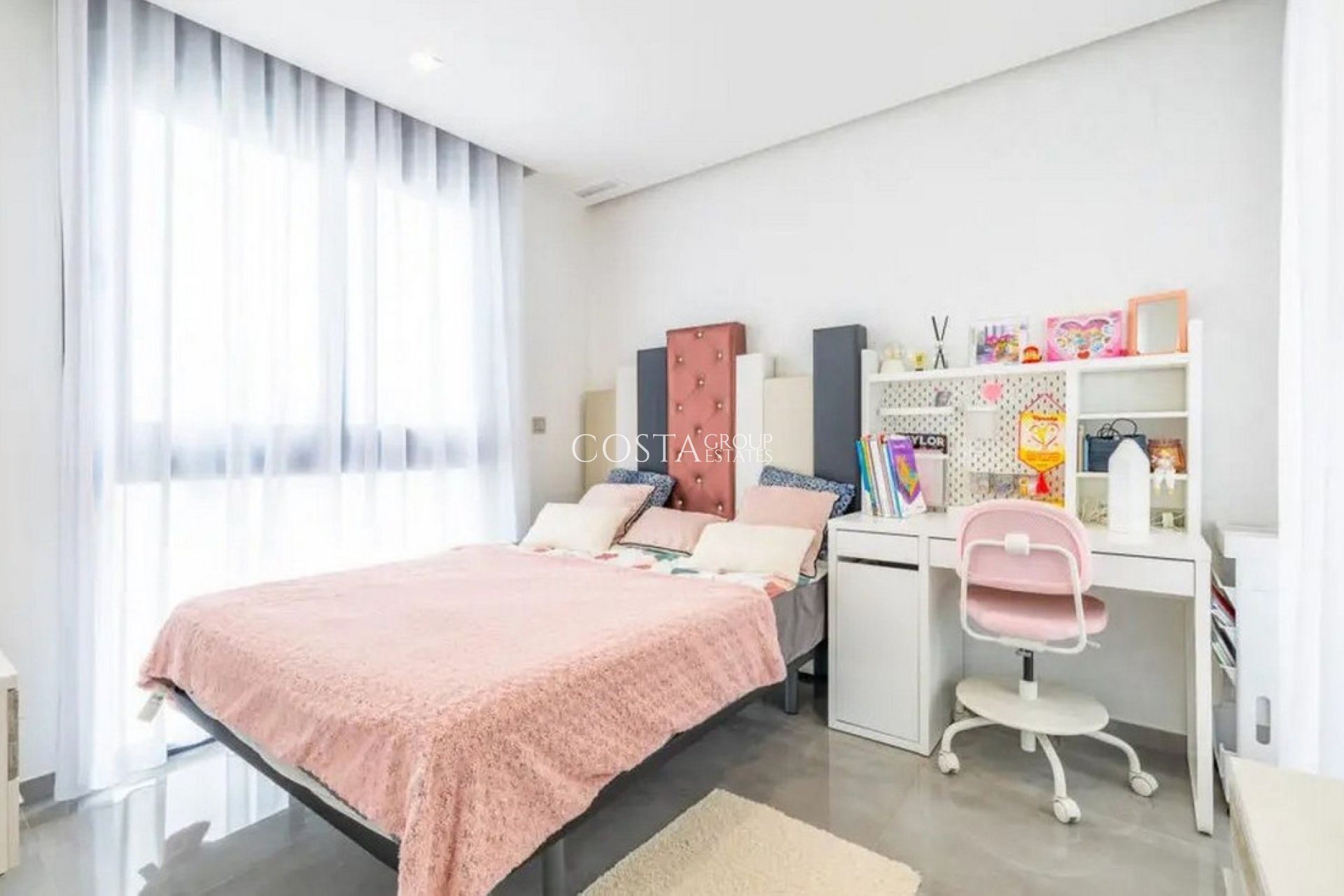 Resale - Villa -
Orihuela - Los Balcones