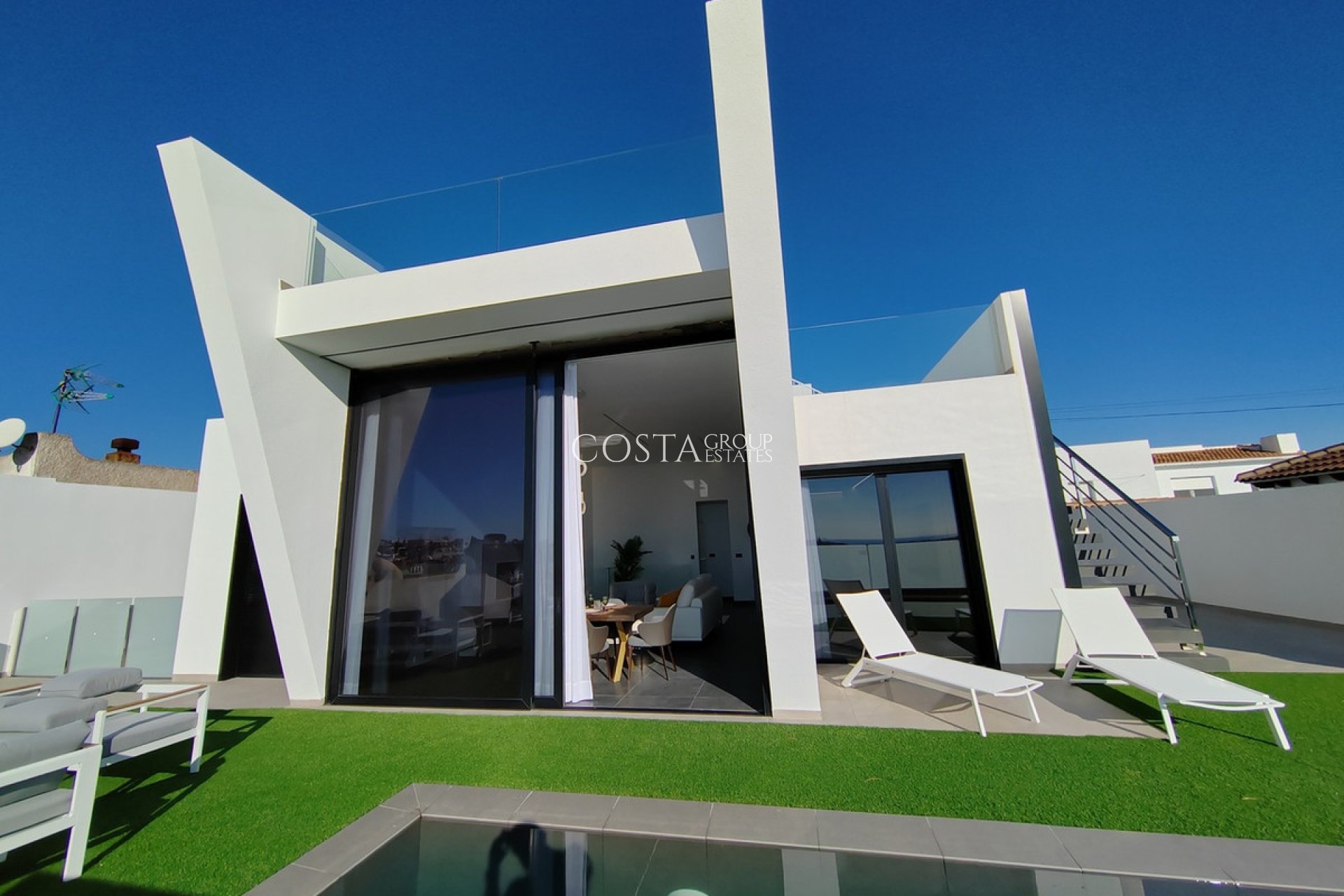 Resale - Villa -
Orihuela - Los Balcones