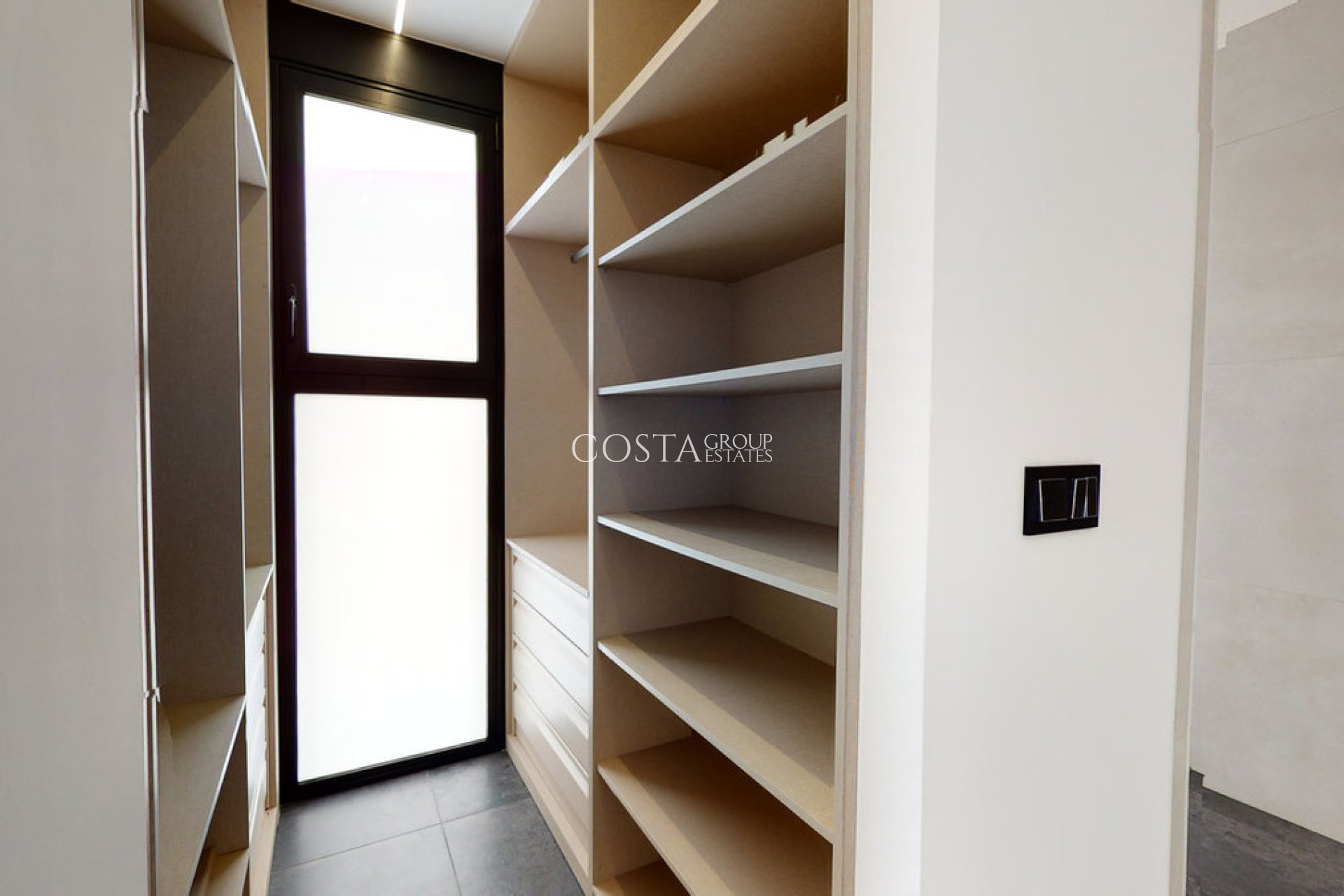 Resale - Villa -
Orihuela - Los Balcones