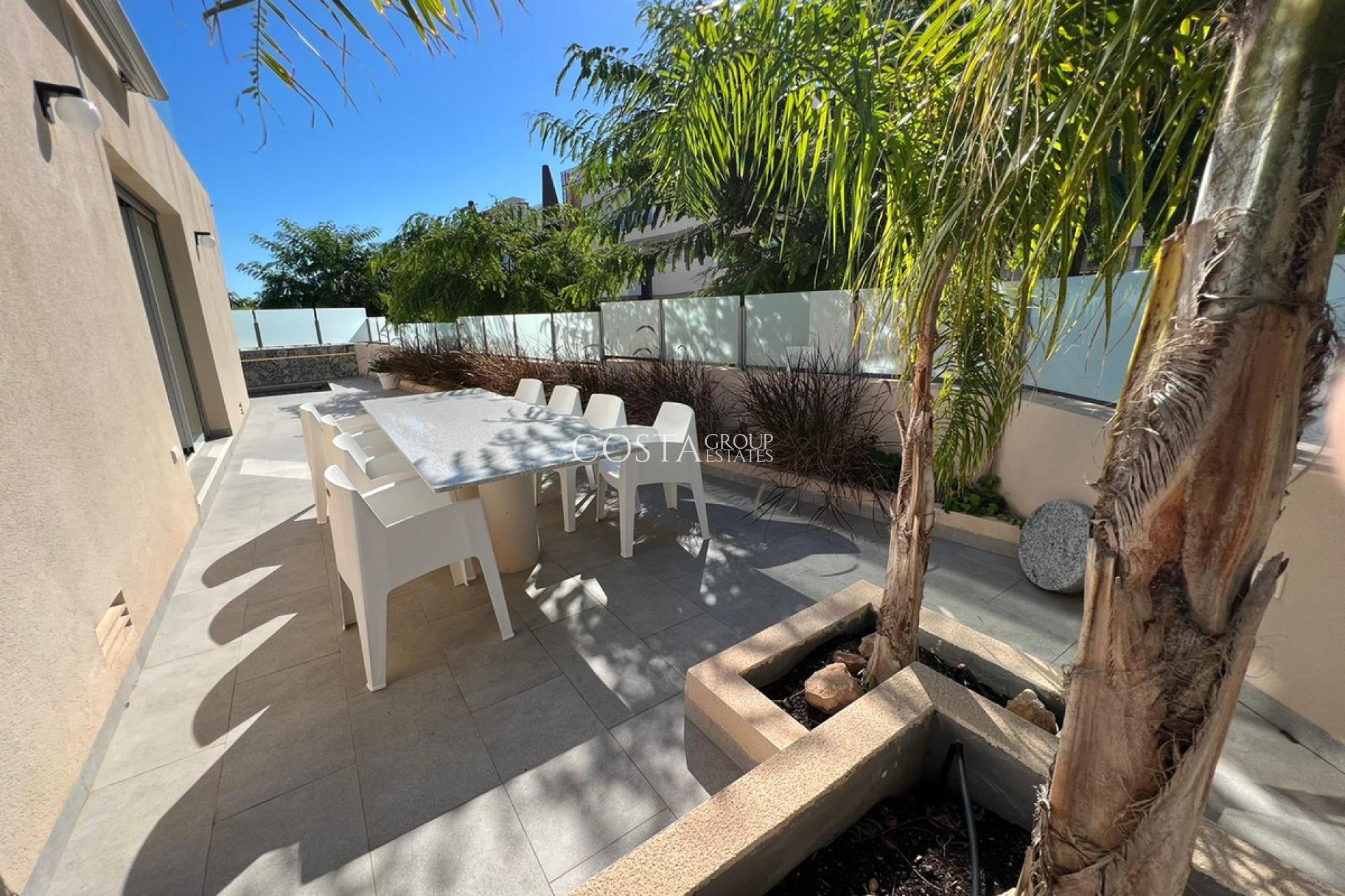 Resale - Villa -
Orihuela - Mil Palmeras