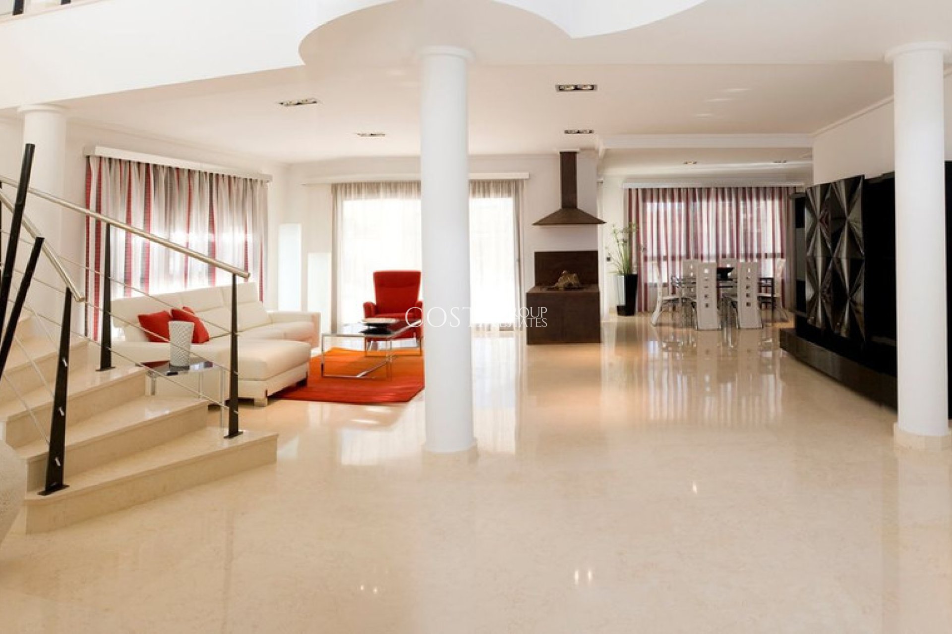 Resale - Villa -
Orihuela - Orihuela Costa