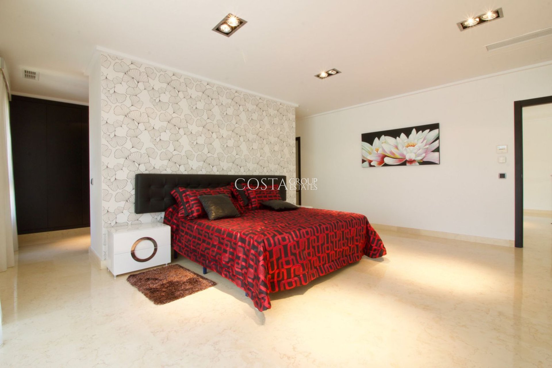 Resale - Villa -
Orihuela - Orihuela Costa