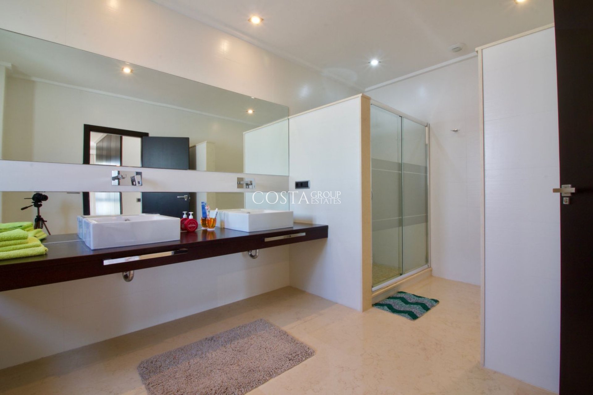 Resale - Villa -
Orihuela - Orihuela Costa