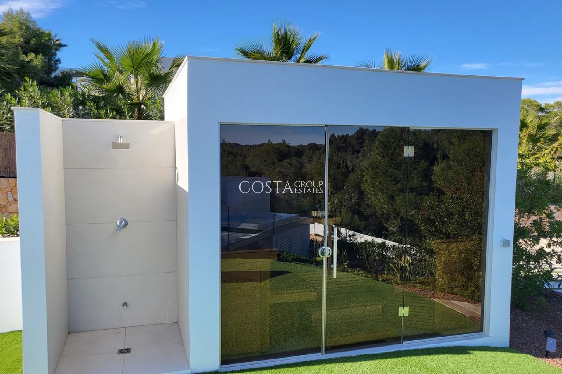 Resale - Villa -
Orihuela - Orihuela Costa