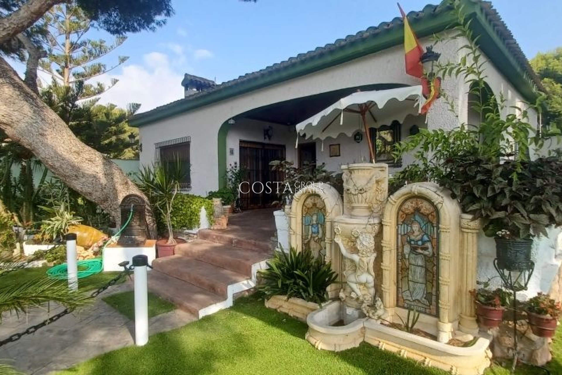 Resale - Villa -
Orihuela - Orihuela Costa