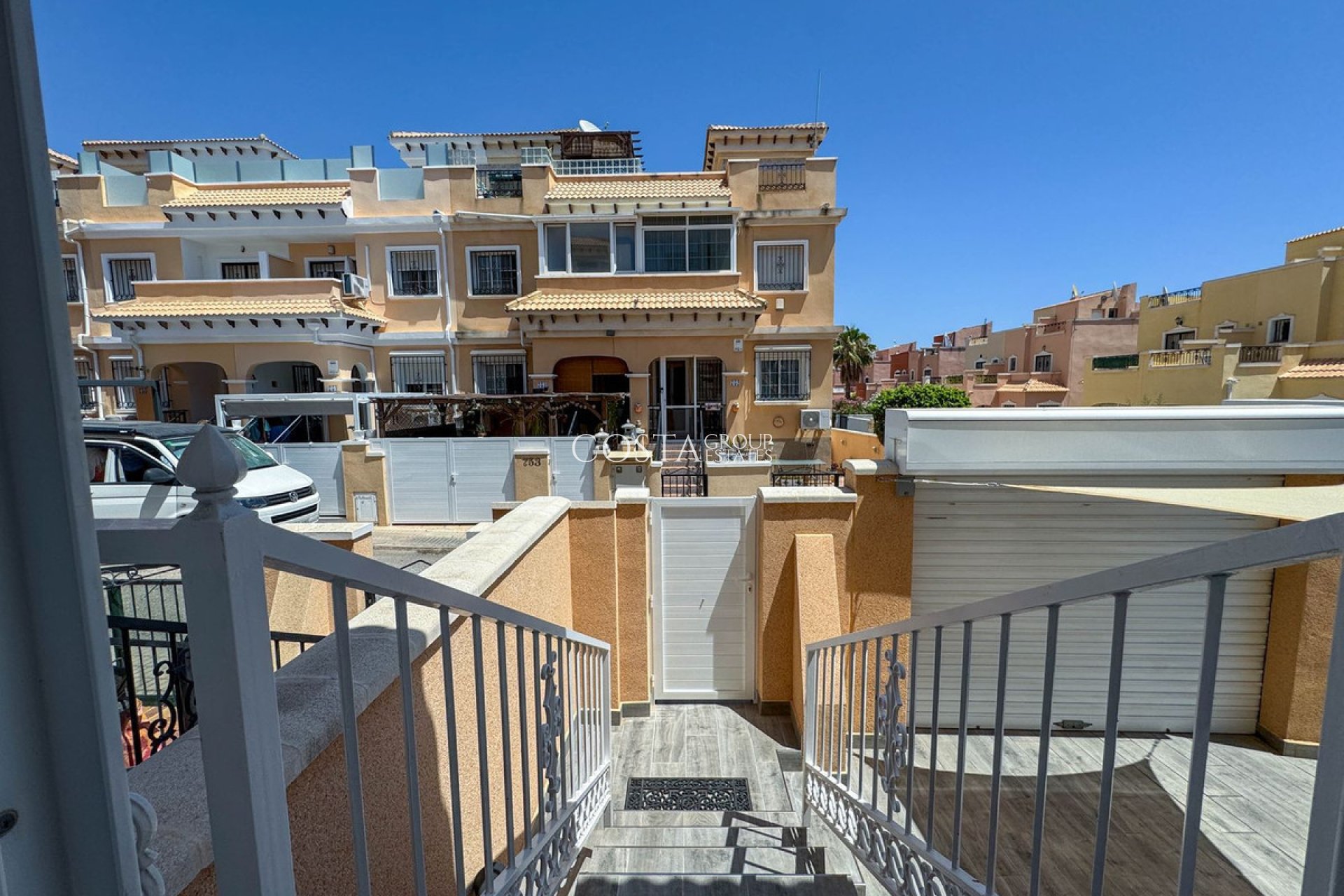 Resale - Villa -
Orihuela - Orihuela Costa