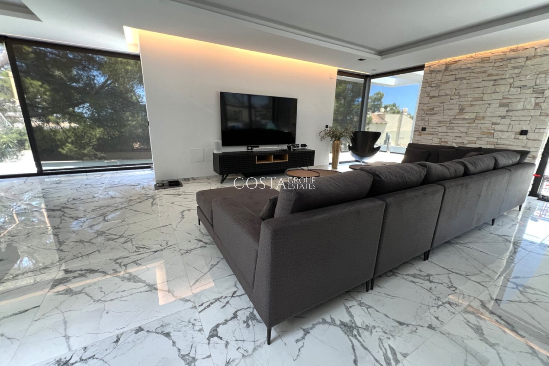 Resale - Villa -
Orihuela - Orihuela Costa