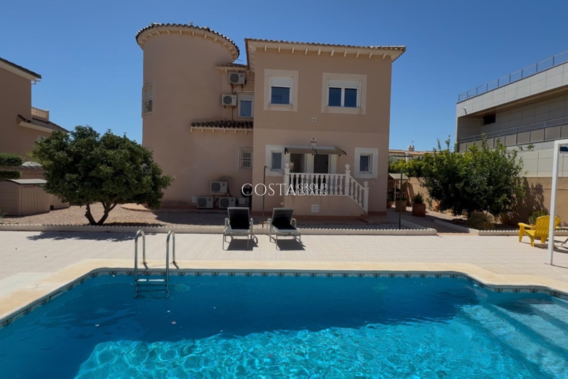 Resale - Villa -
Orihuela - Orihuela Costa