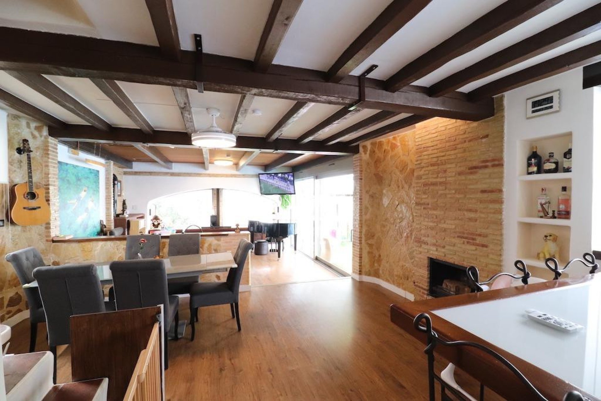 Resale - Villa -
Orihuela - Orihuela Costa