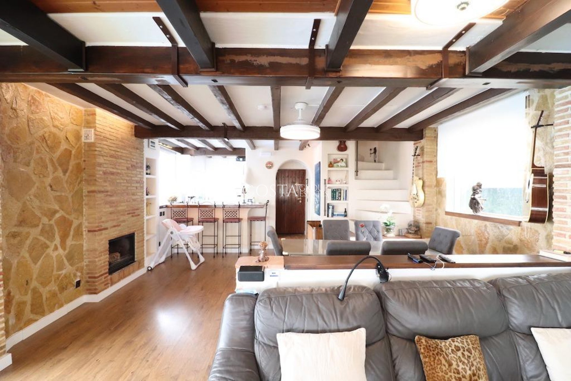 Resale - Villa -
Orihuela - Orihuela Costa