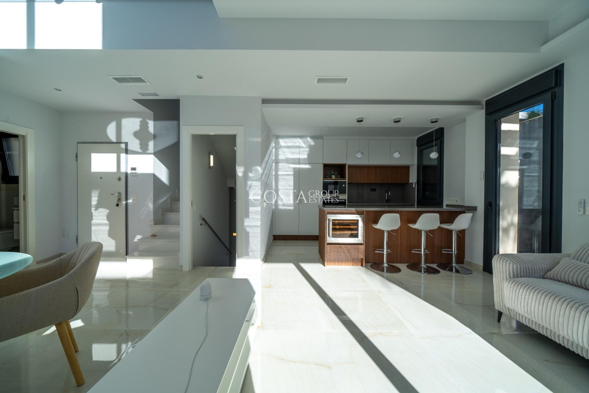 Resale - Villa -
Orihuela - Orihuela Costa