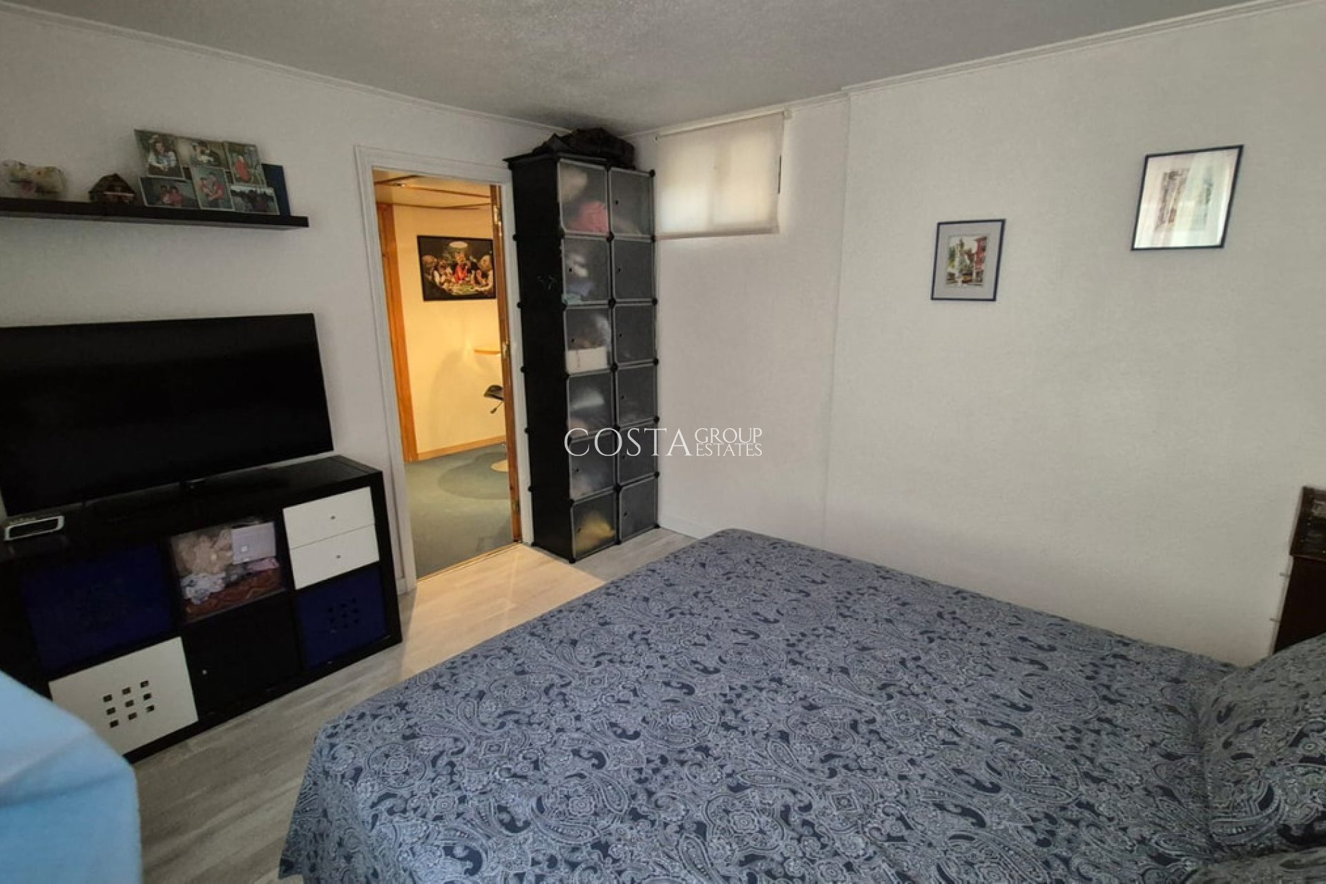 Resale - Villa -
Orihuela - Orihuela Costa