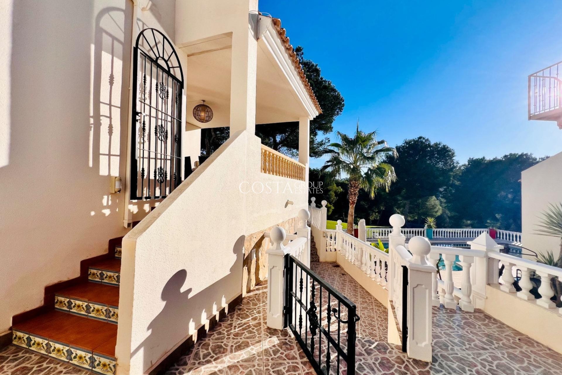 Resale - Villa -
Orihuela - Orihuela Costa