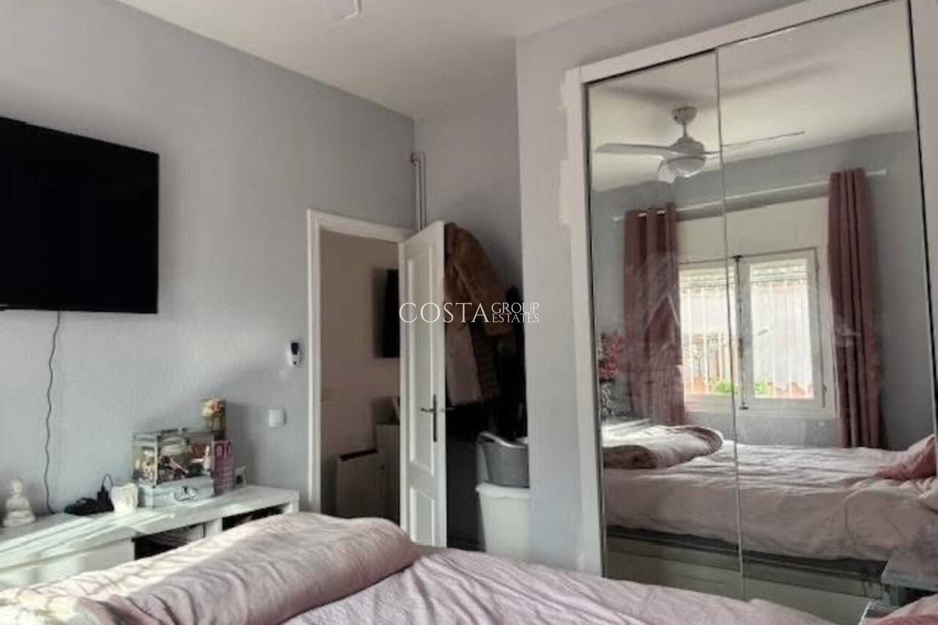 Resale - Villa -
Orihuela - Playa Flamenca