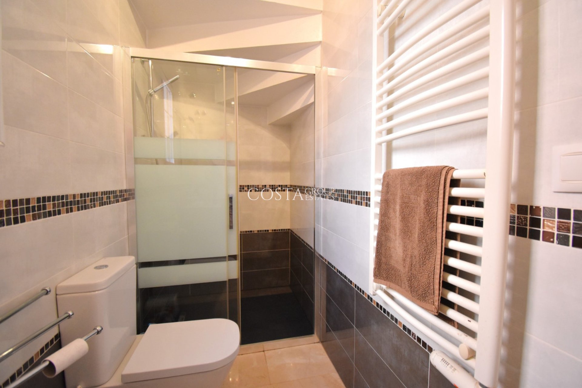 Resale - Villa -
Orihuela - Playa Flamenca