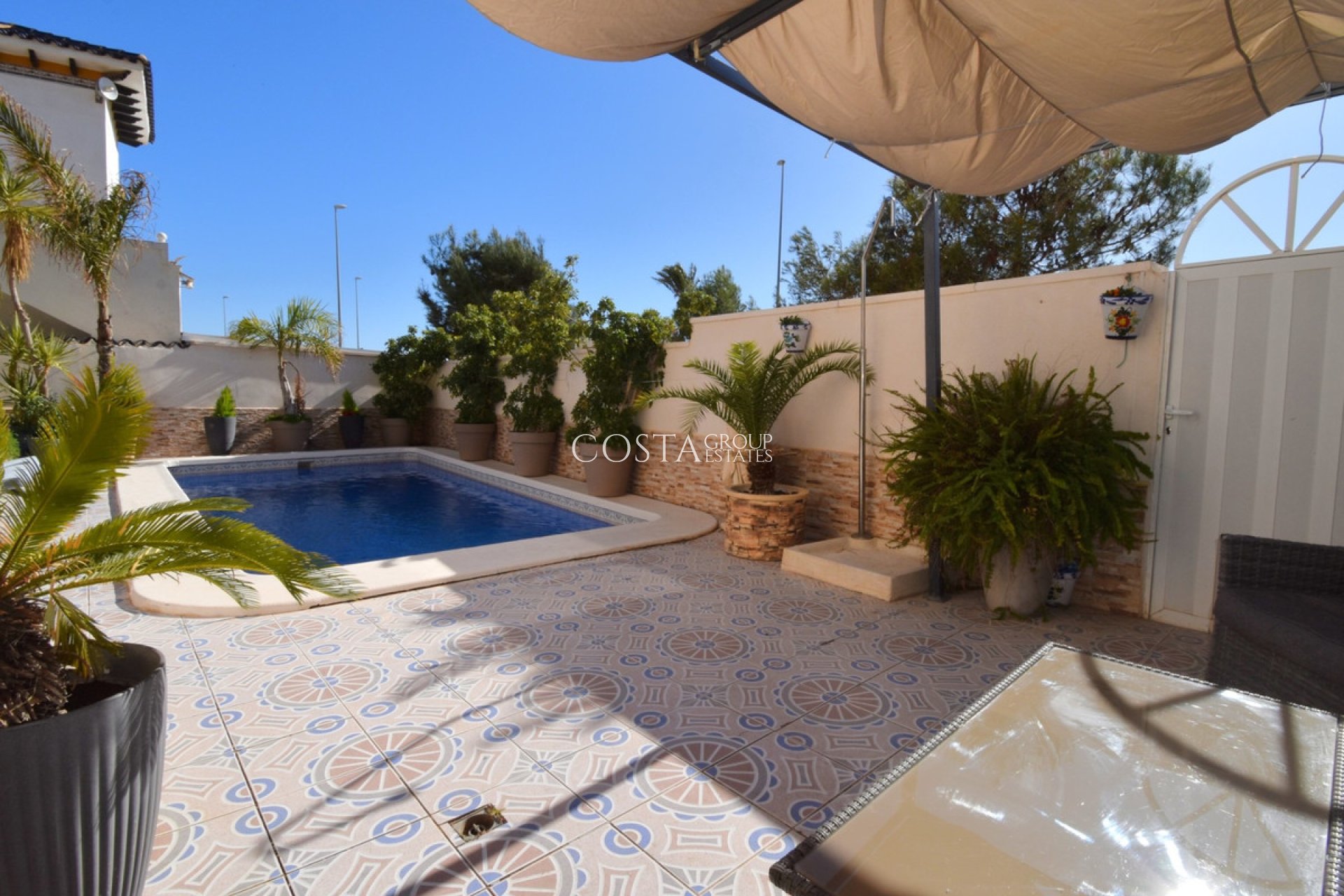 Resale - Villa -
Orihuela - Playa Flamenca