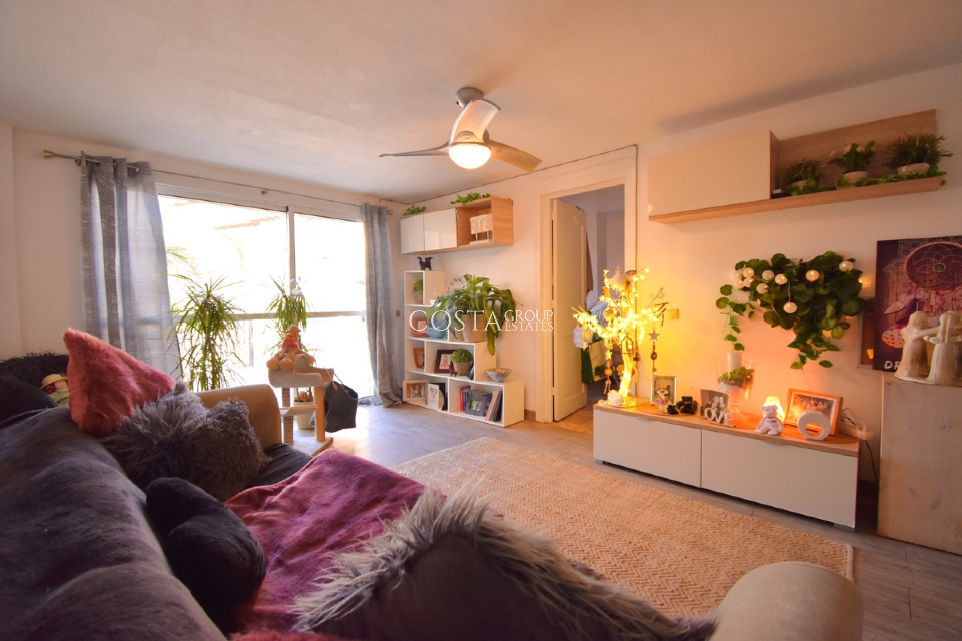 Resale - Villa -
Orihuela - Playa Flamenca