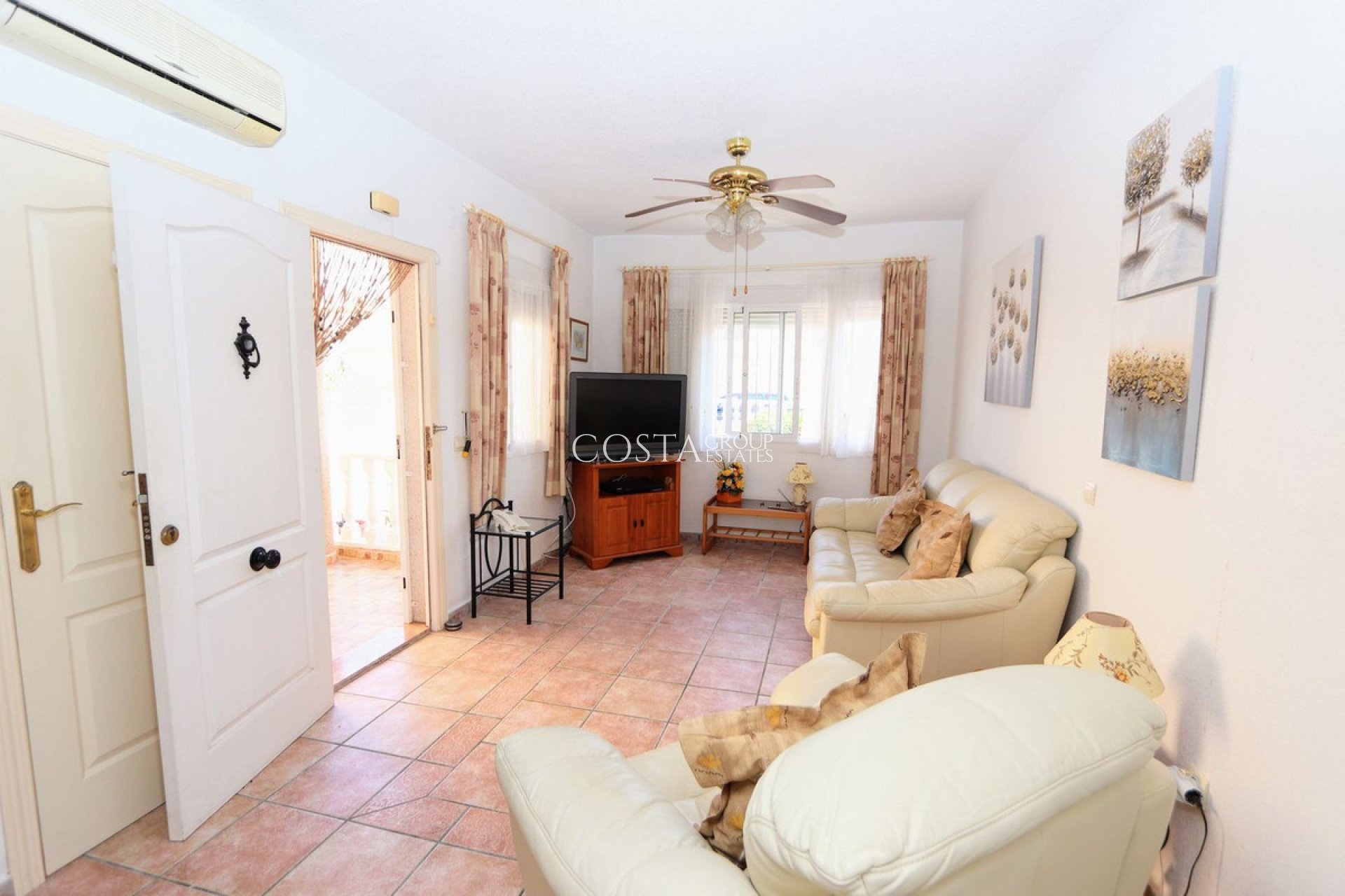 Resale - Villa -
Orihuela - Playa Flamenca