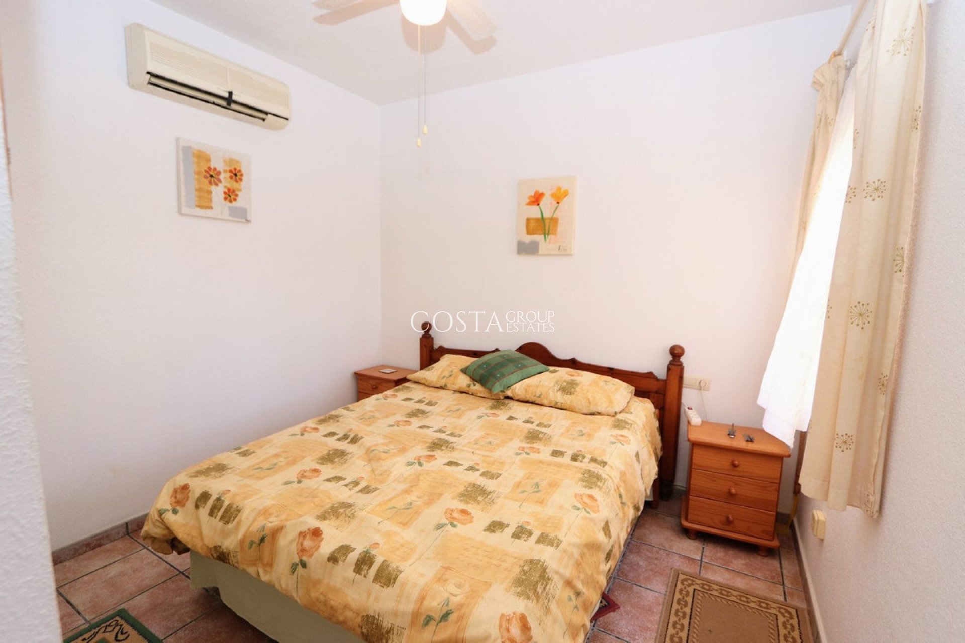 Resale - Villa -
Orihuela - Playa Flamenca