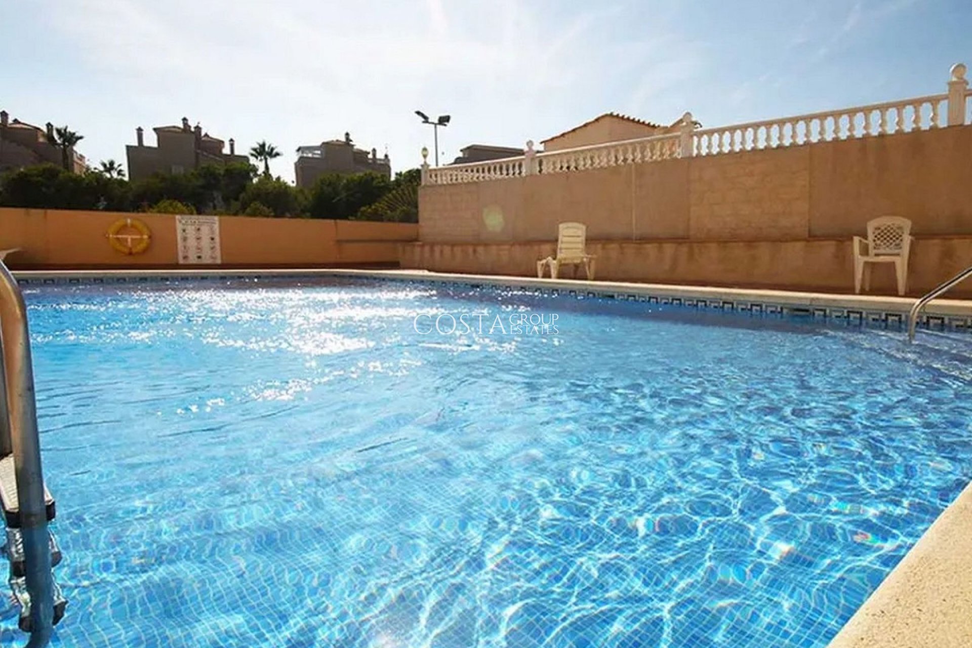 Resale - Villa -
Orihuela - Playa Flamenca