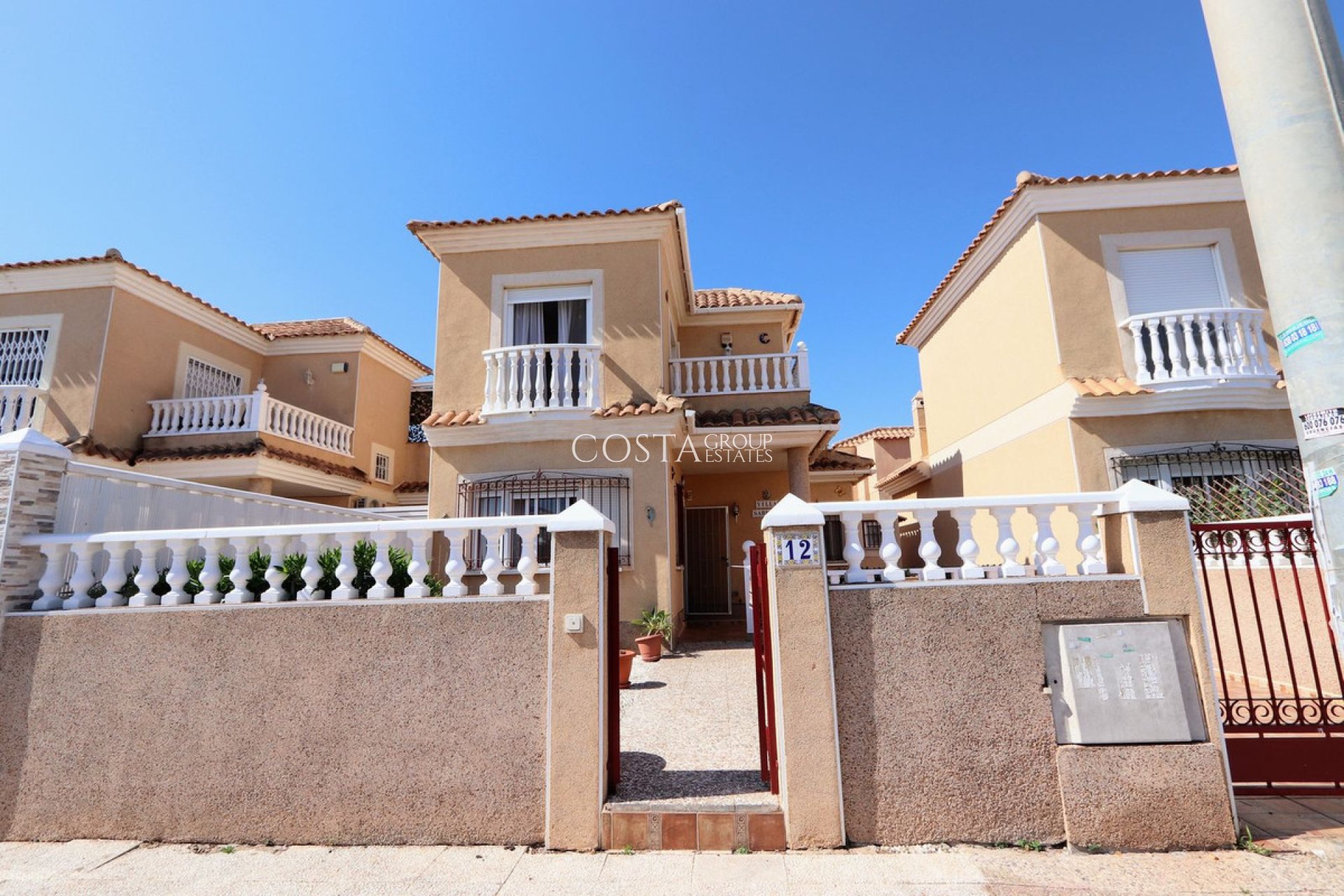 Resale - Villa -
Orihuela - Playa Flamenca