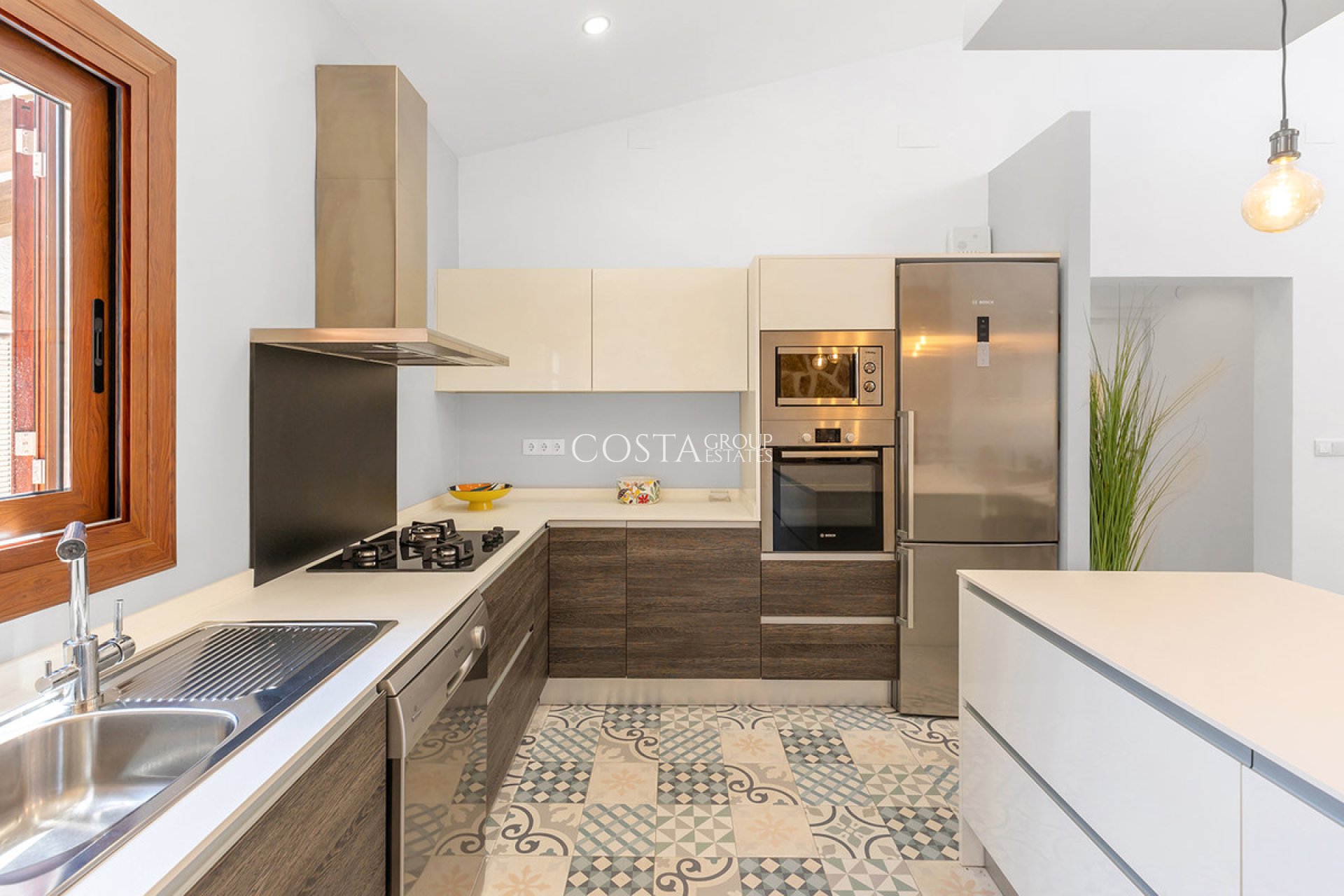 Resale - Villa -
Orihuela - Punta Prima