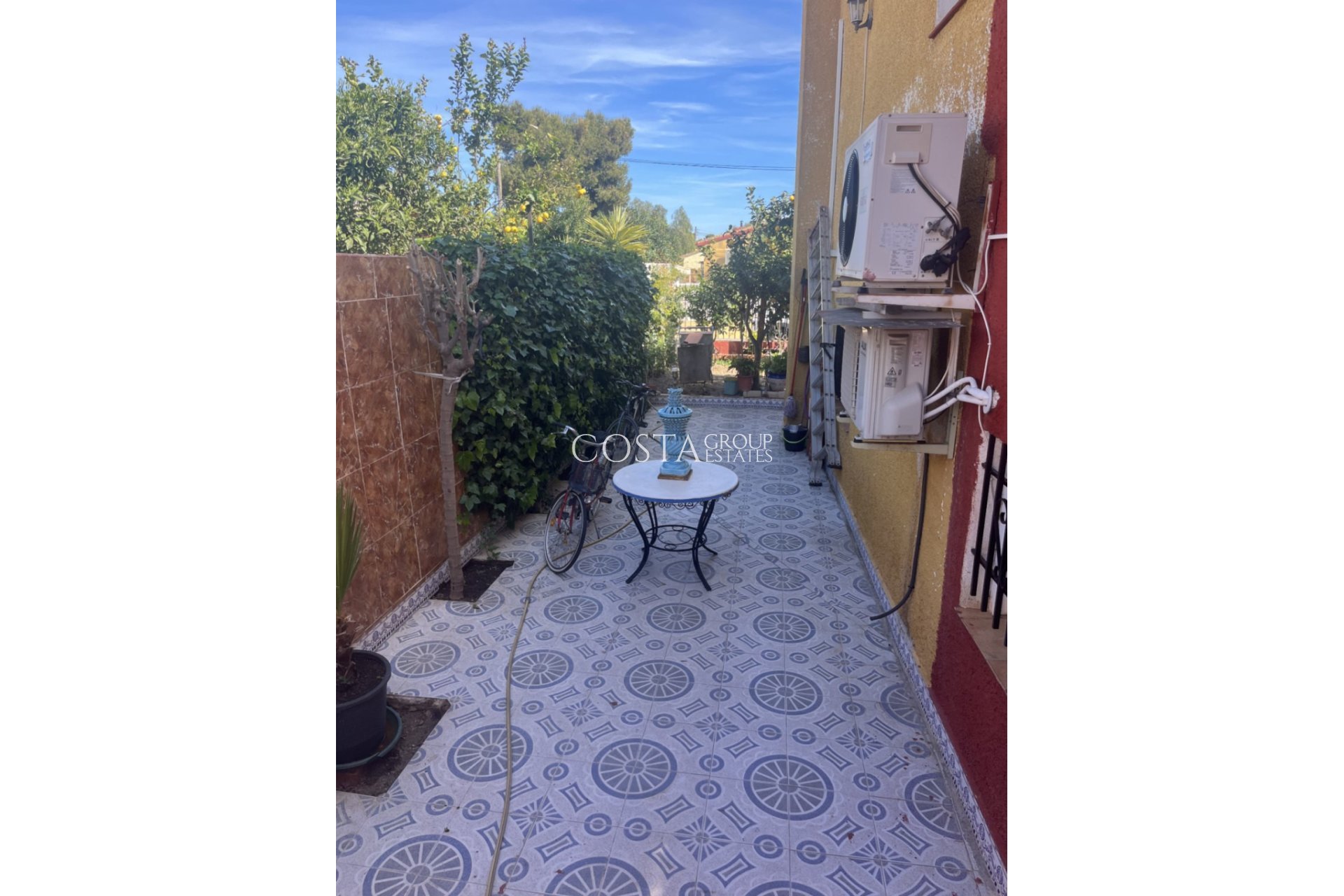 Resale - Villa -
Orihuela - Punta Prima