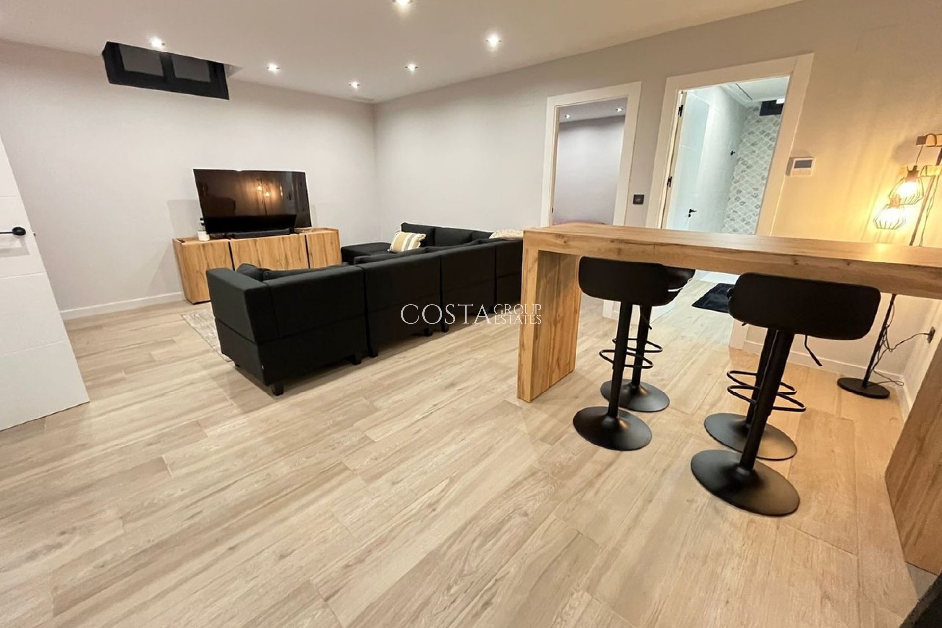 Resale - Villa -
Orihuela - Punta Prima