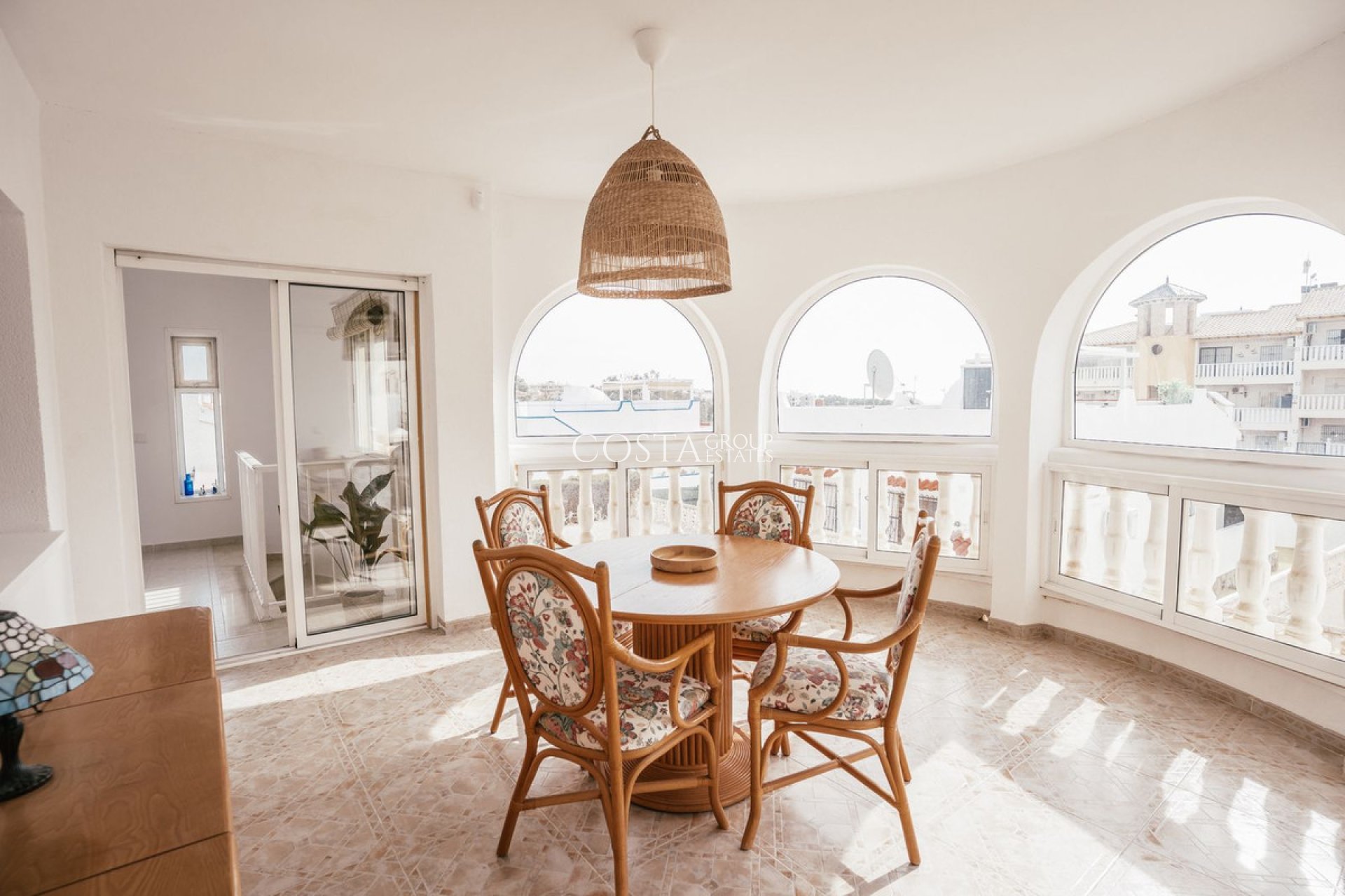 Resale - Villa -
Orihuela - Villamartin