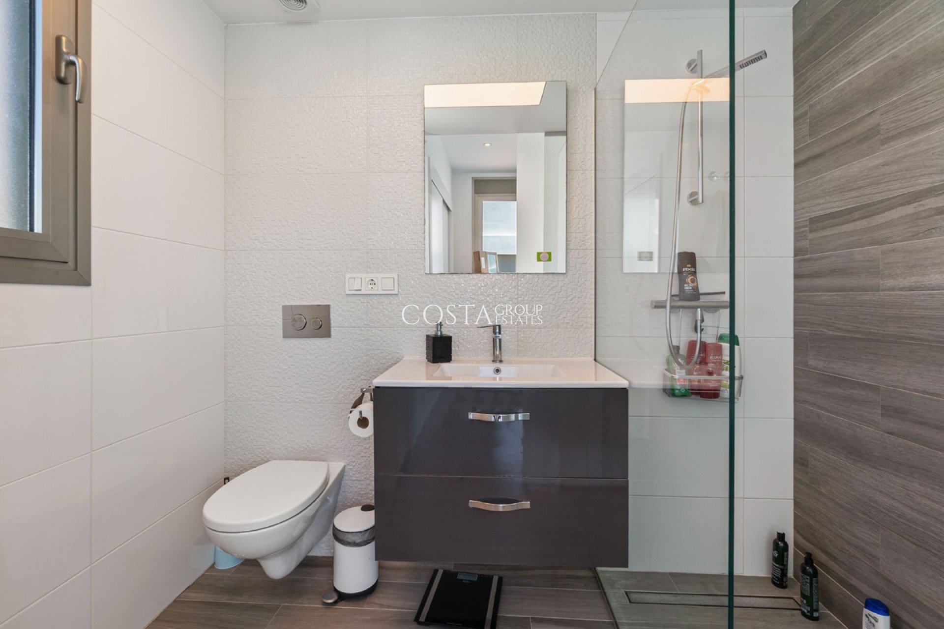 Resale - Villa -
Orihuela - Villamartin