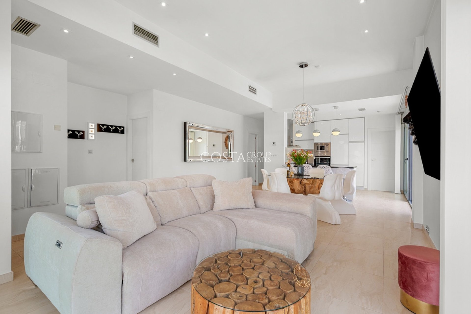 Resale - Villa -
Orihuela - Villamartin