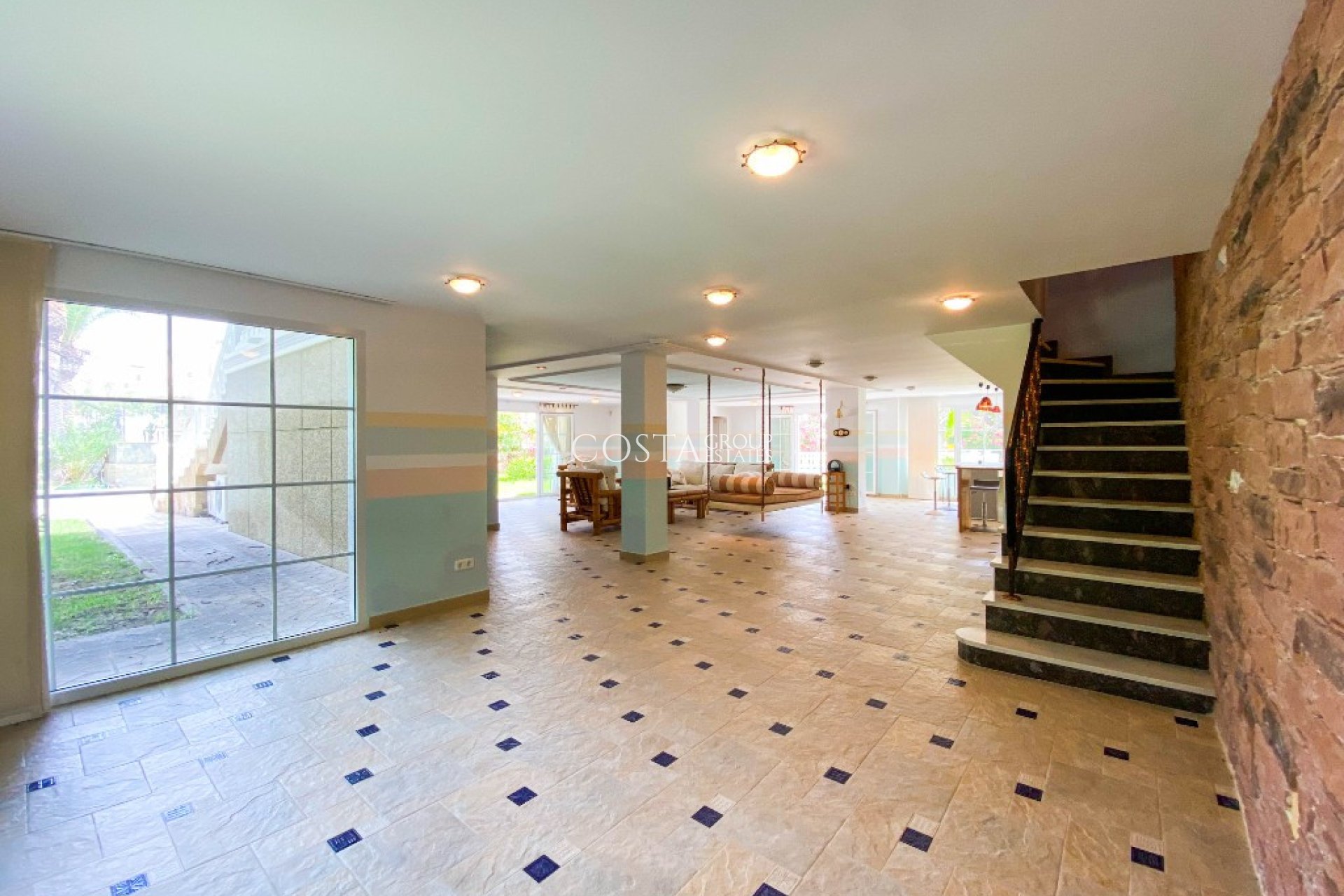 Resale - Villa -
Orihuela - Villamartin