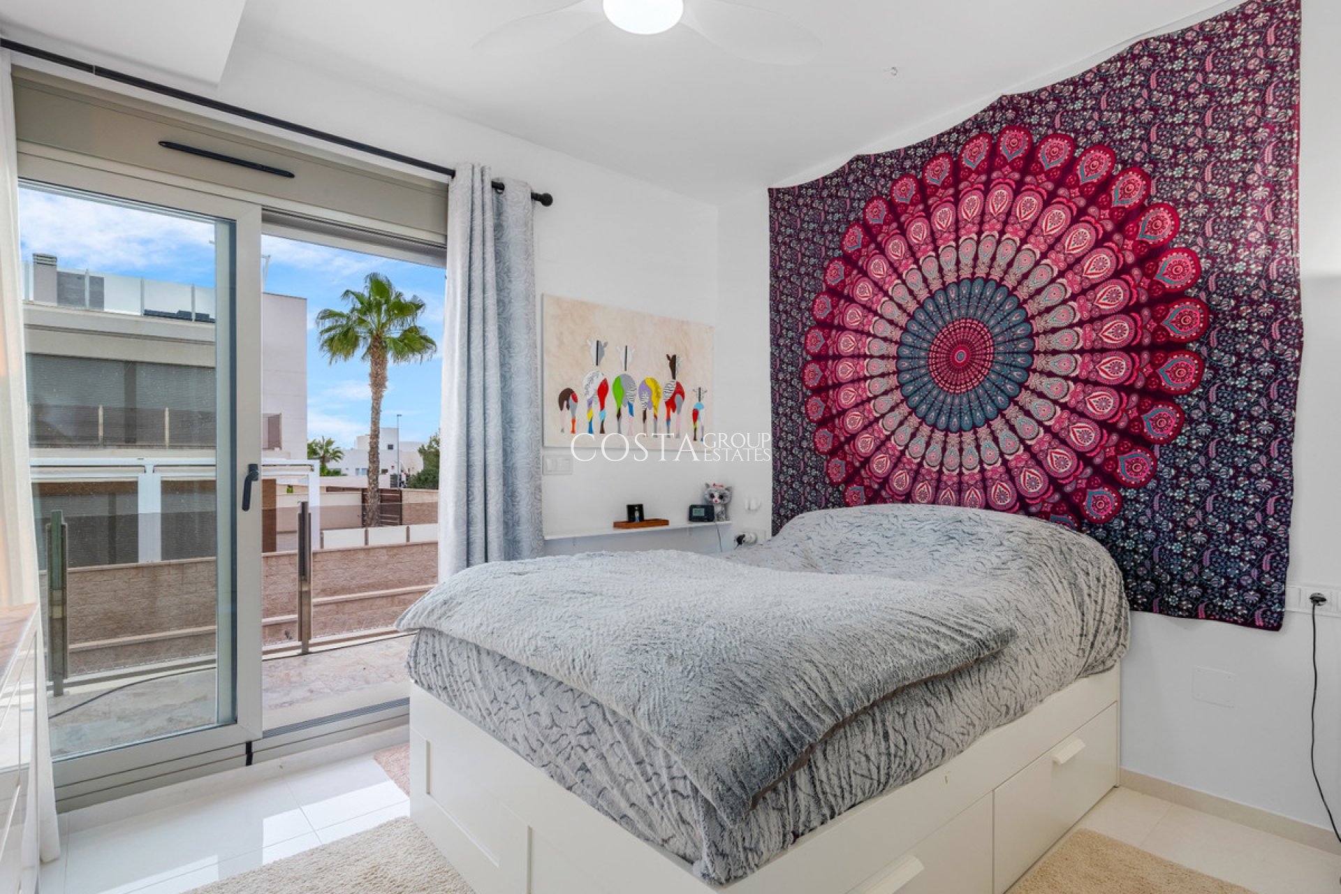 Resale - Villa -
Orihuela - Villamartin