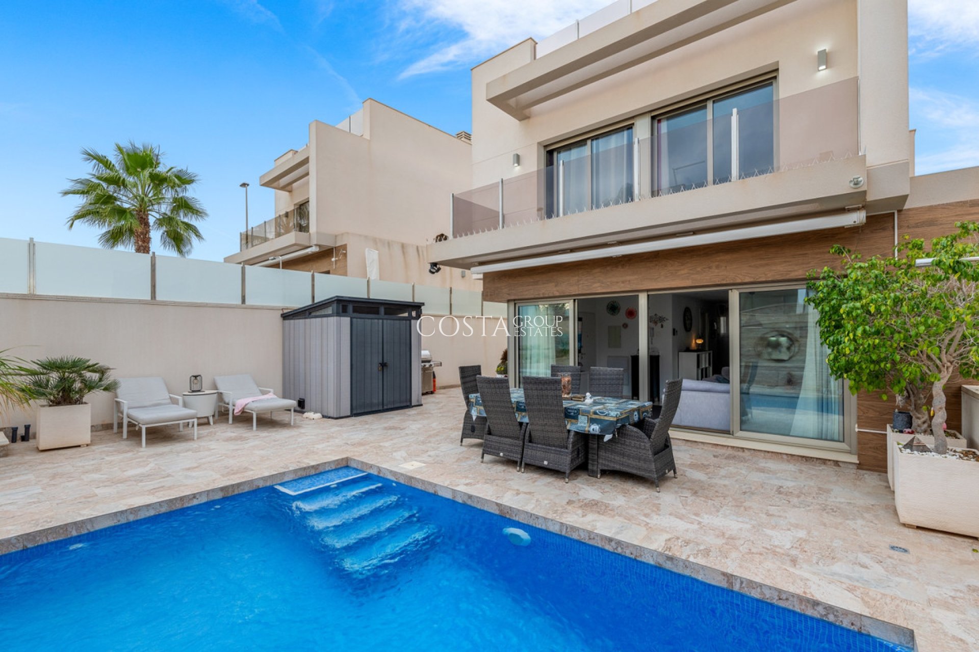 Resale - Villa -
Orihuela - Villamartin