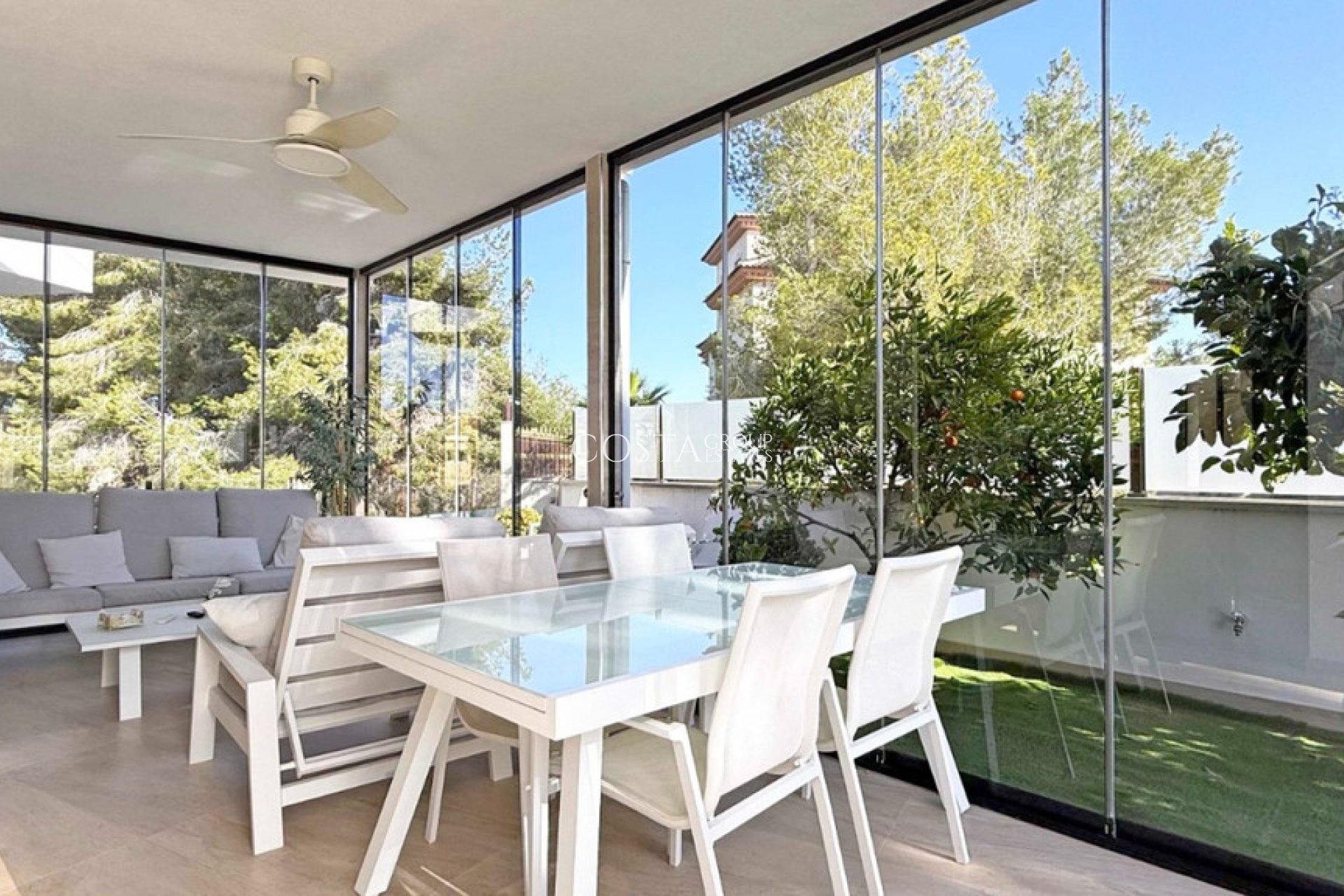 Resale - Villa -
Orihuela - Villamartin