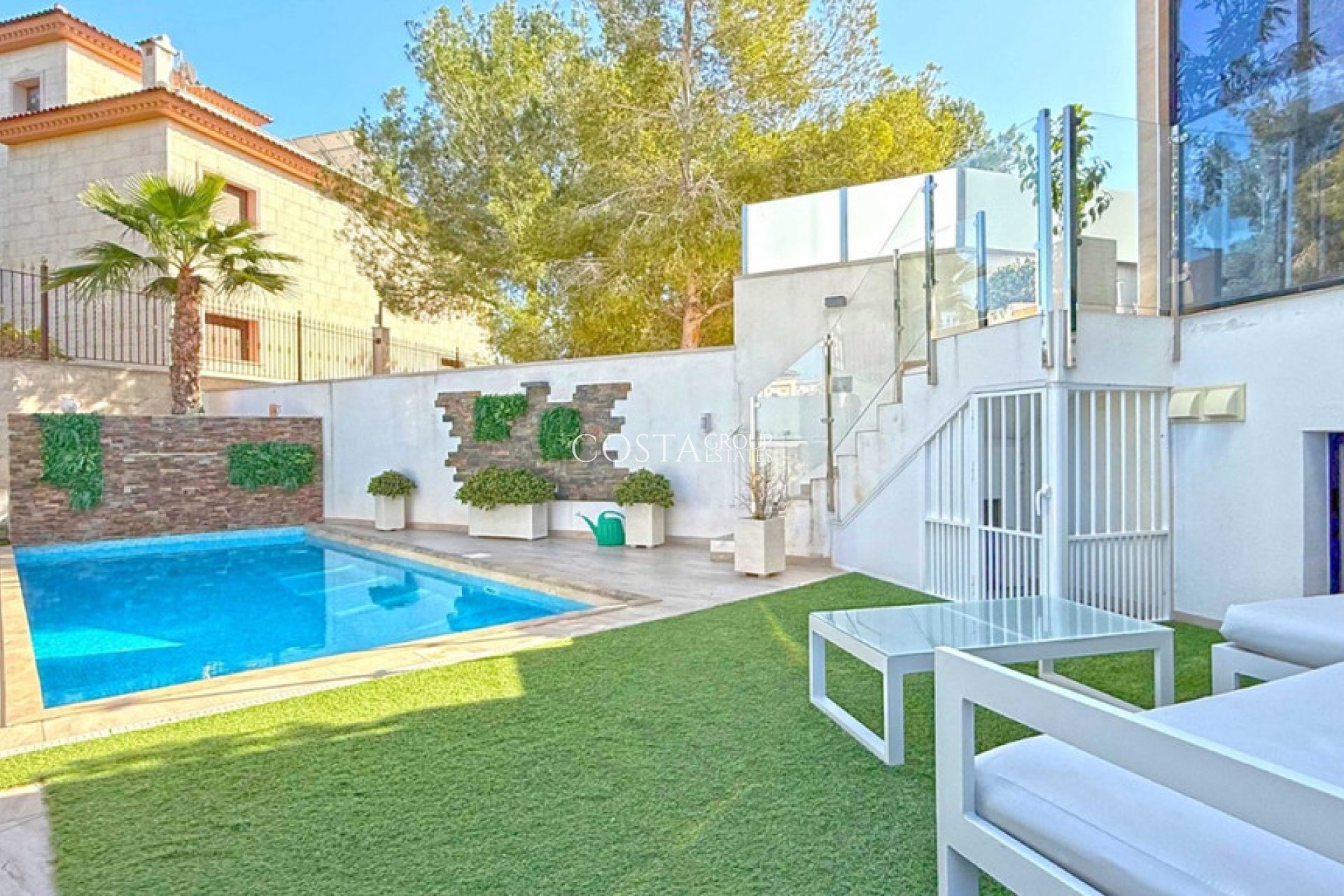 Resale - Villa -
Orihuela - Villamartin