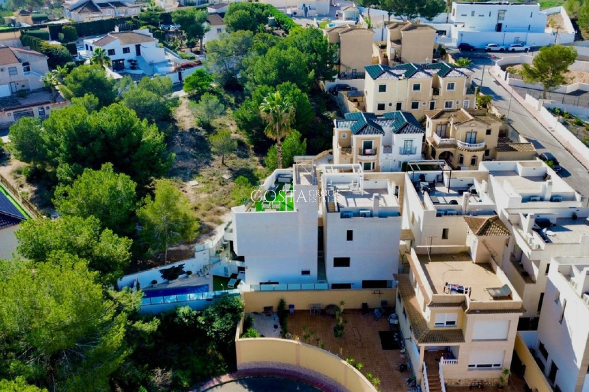 Resale - Villa -
Orihuela - Villamartin