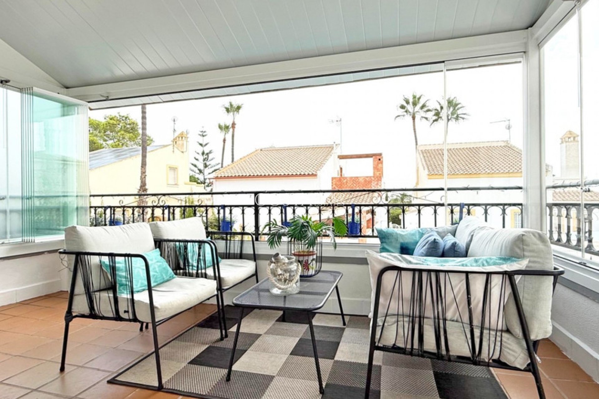 Resale - Villa -
Orihuela - Villamartin