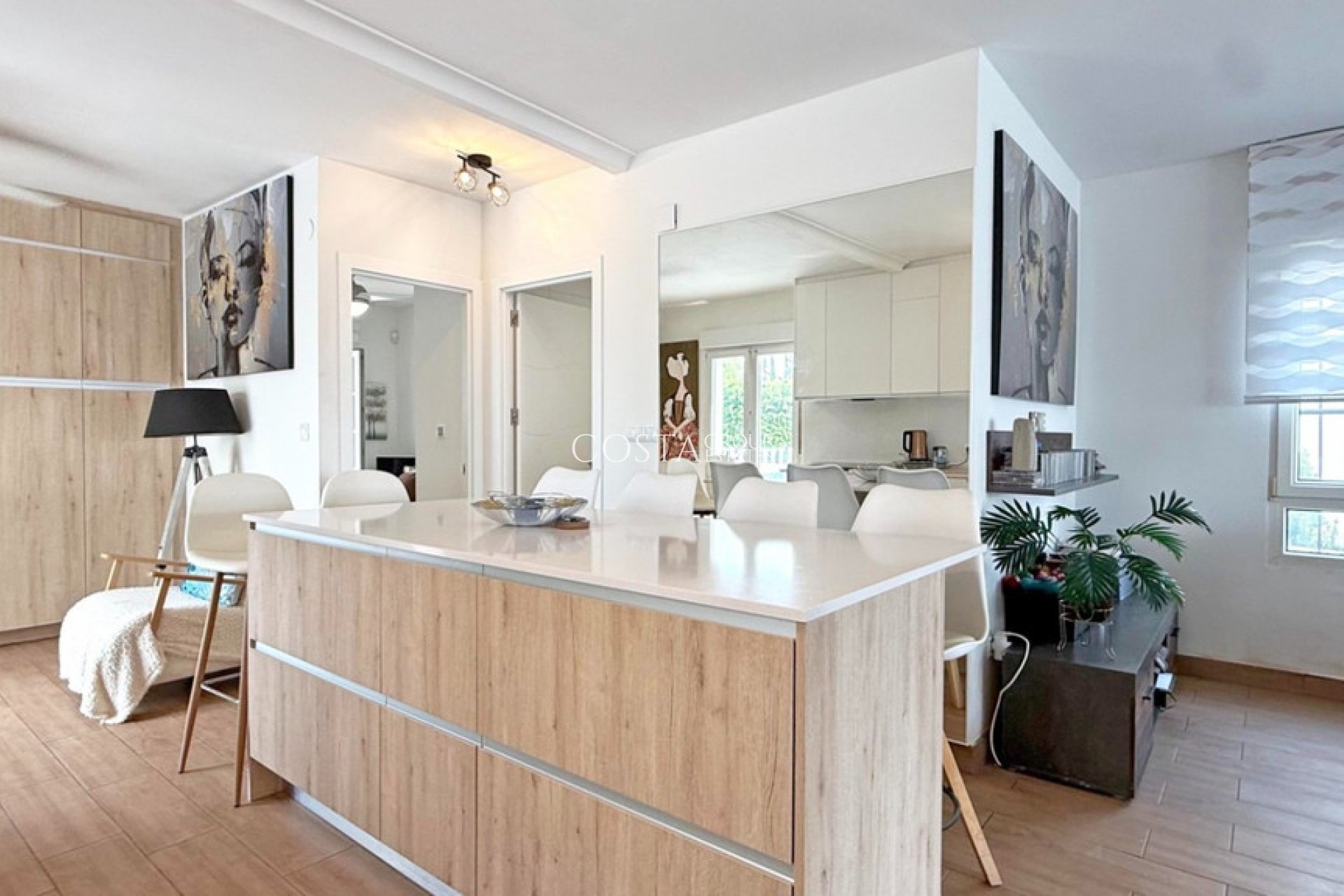 Resale - Villa -
Orihuela - Villamartin