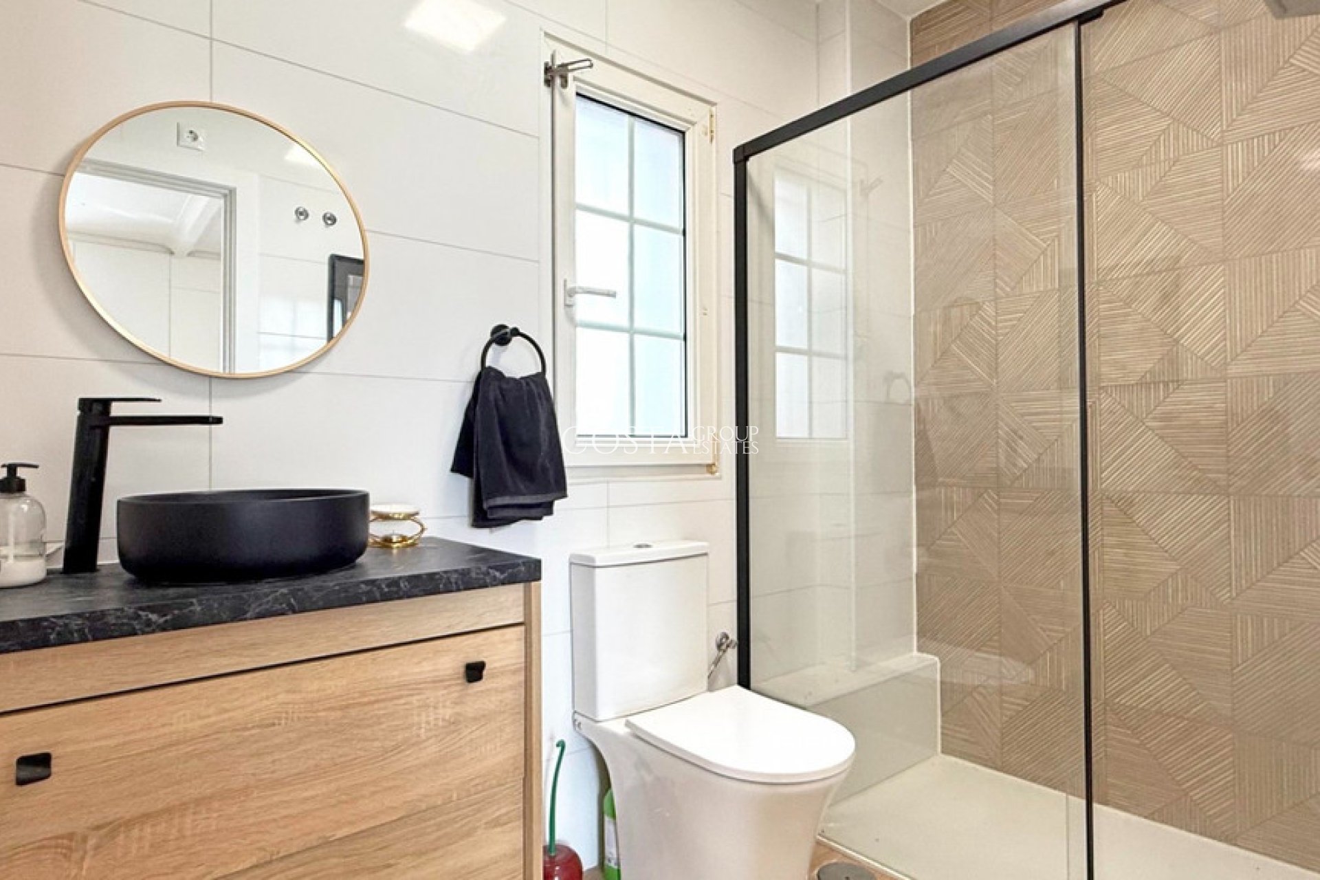 Resale - Villa -
Orihuela - Villamartin