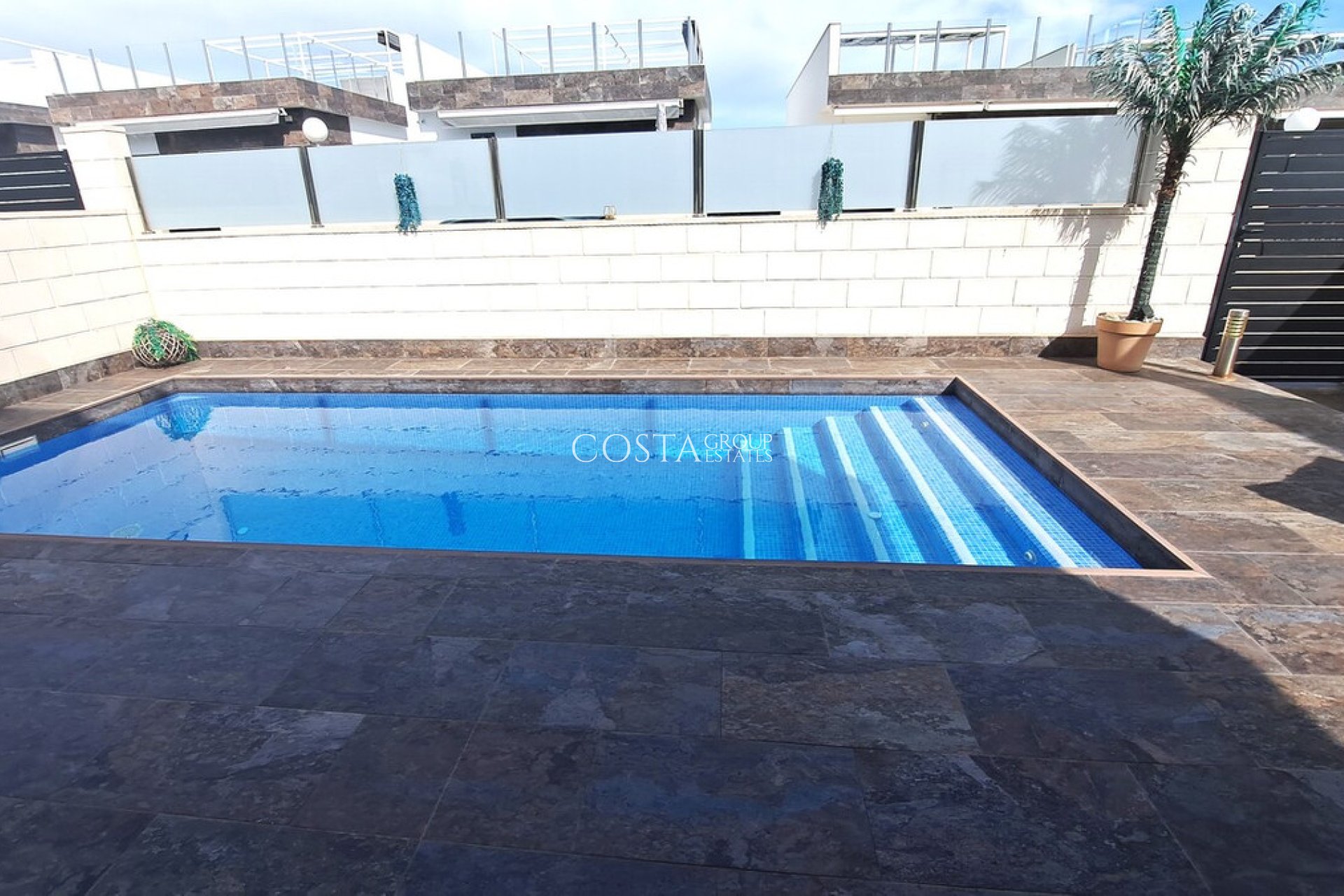 Resale - Villa -
Orihuela - Villamartin