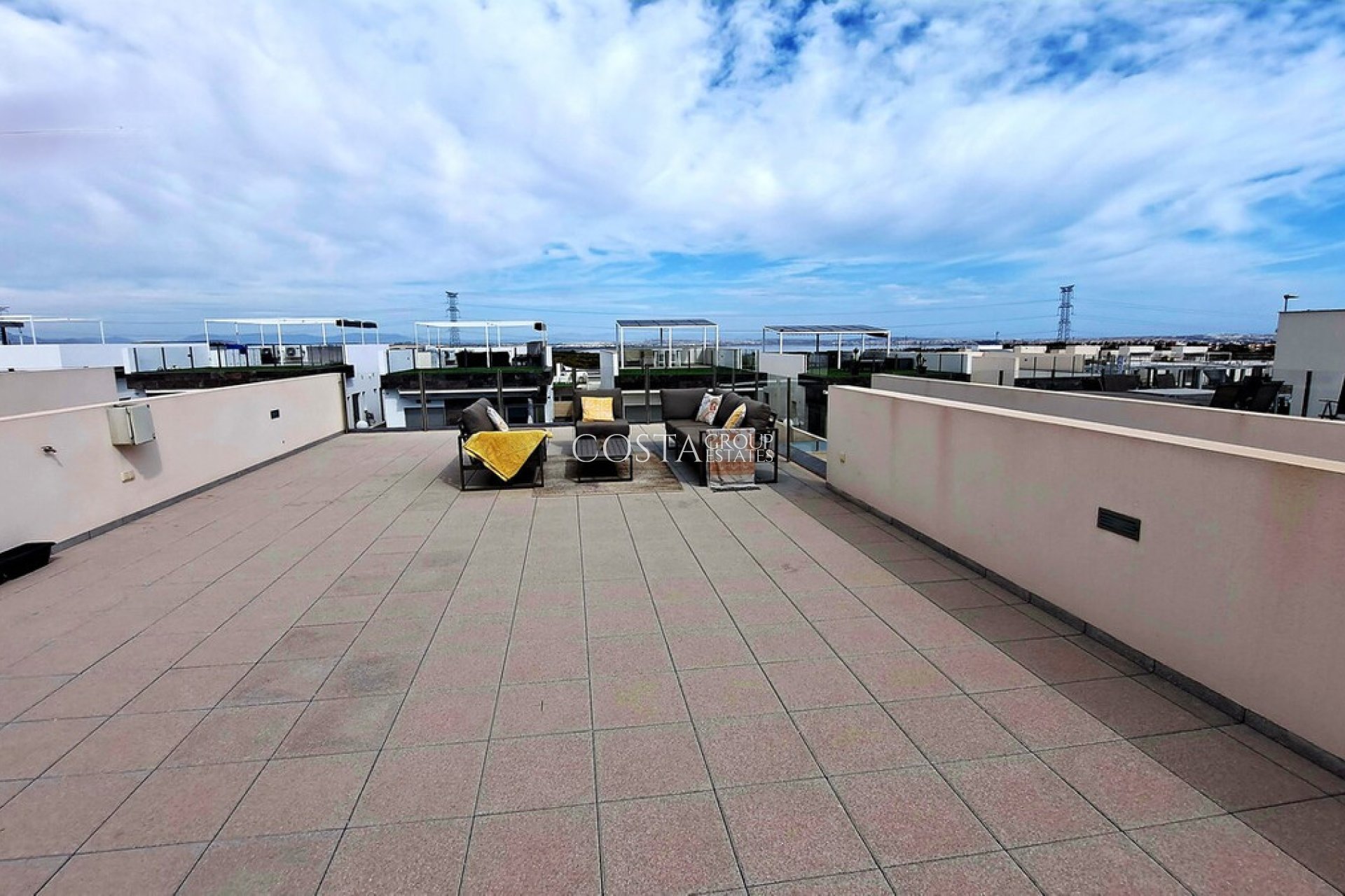 Resale - Villa -
Orihuela - Villamartin