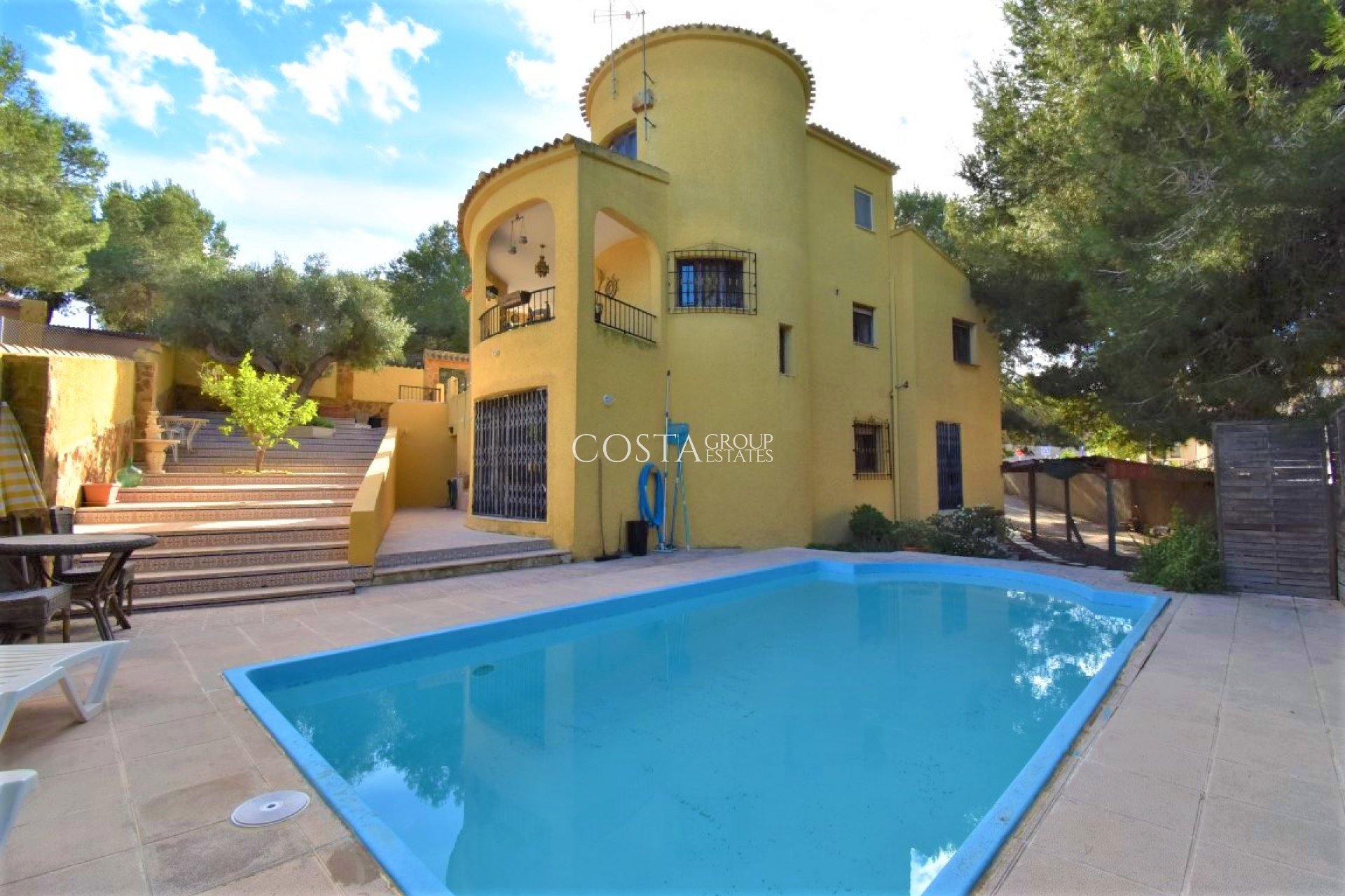 Resale - Villa -
Orihuela - Villamartin