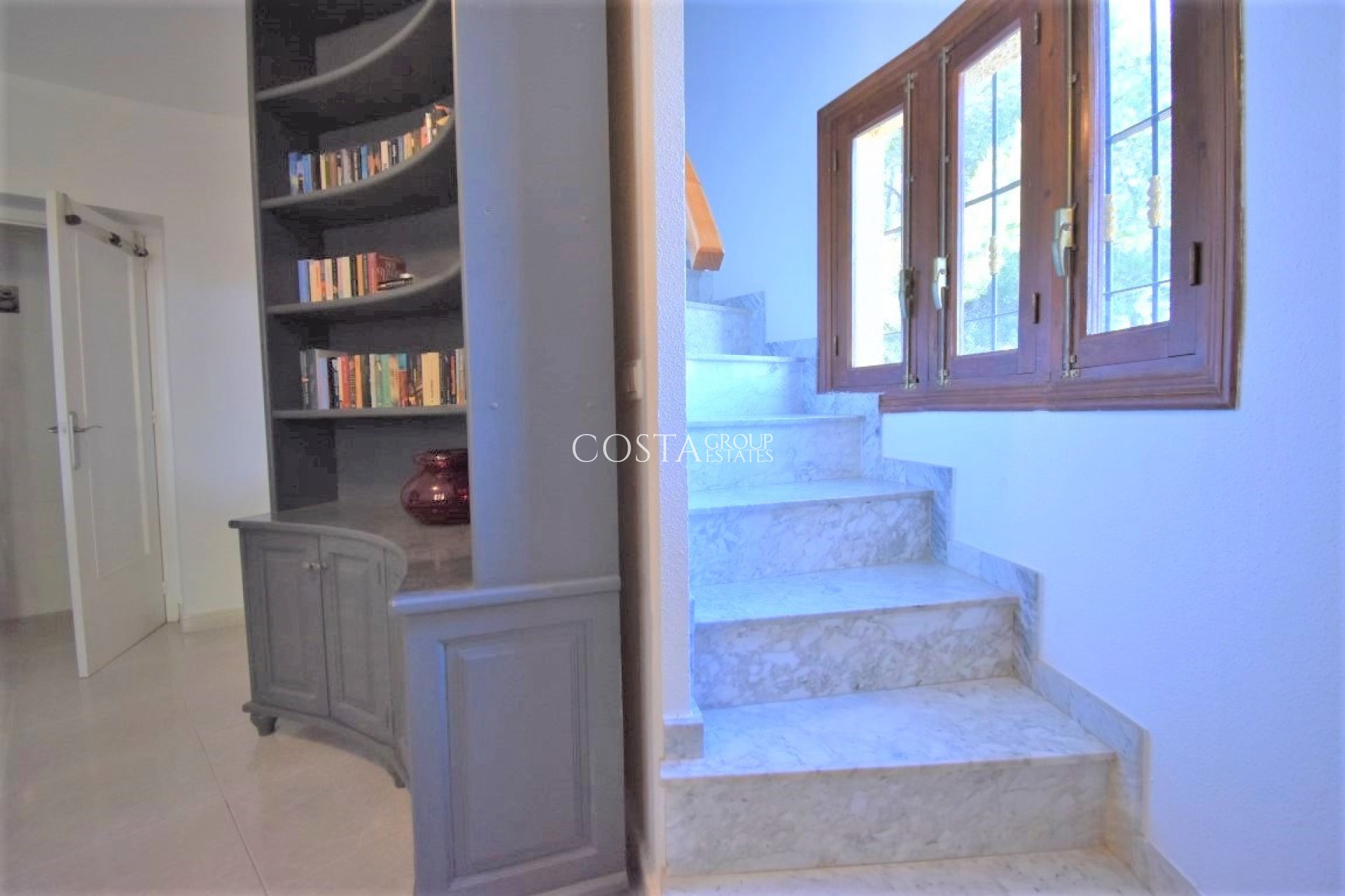 Resale - Villa -
Orihuela - Villamartin